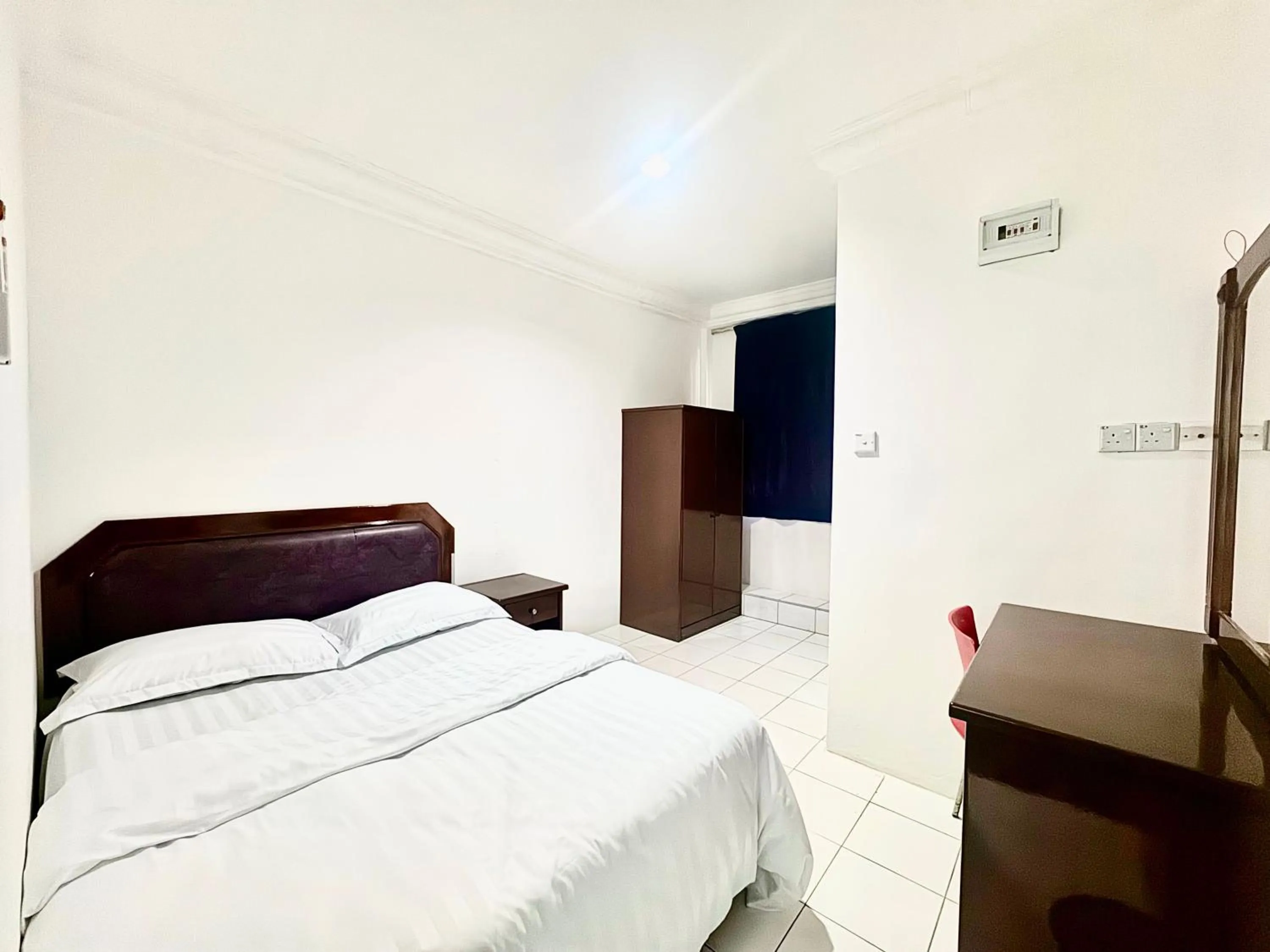 Deluxe Queen Room in Hotel O Vaigan Hotel