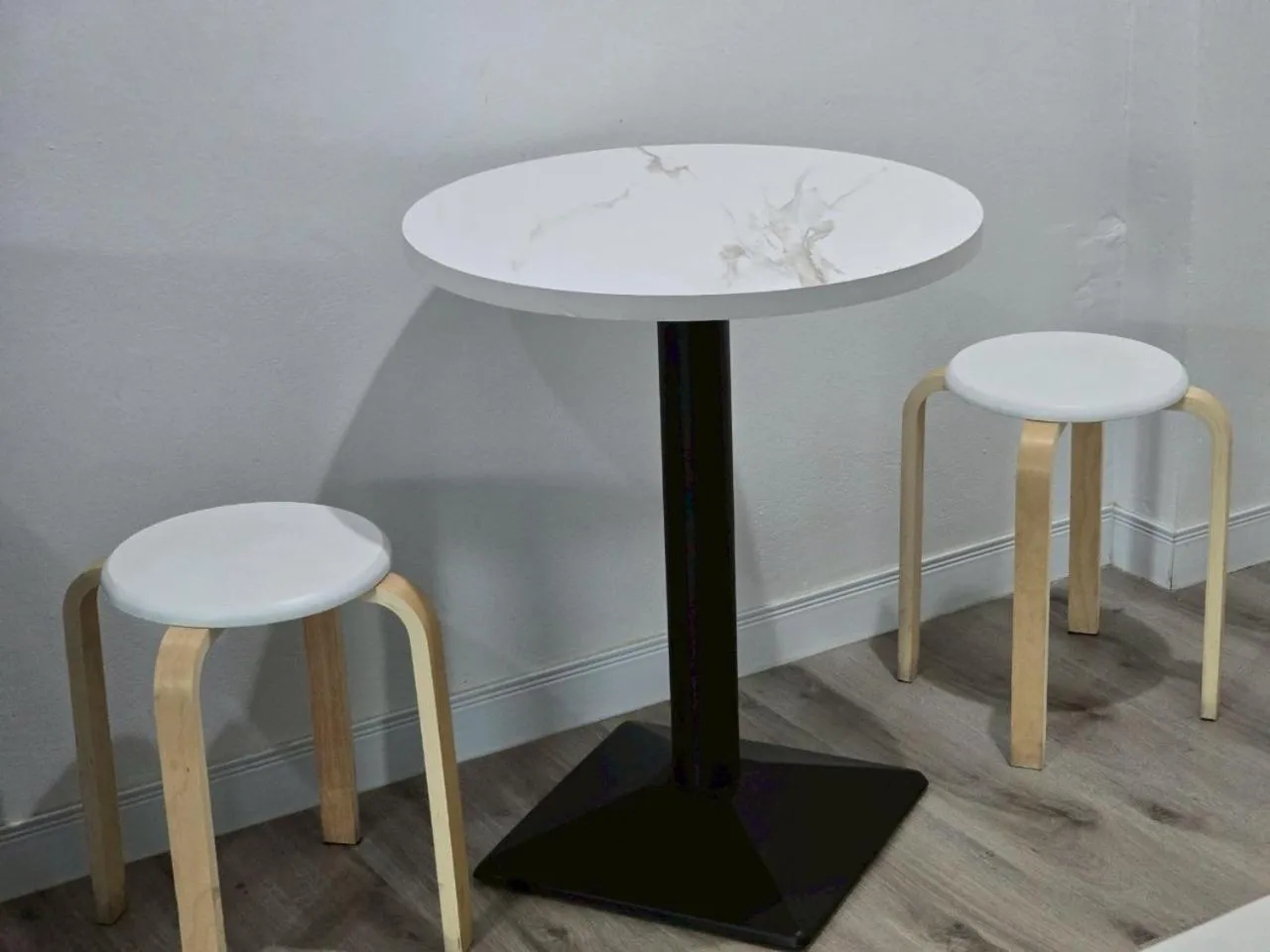 Superior Double Room in SRINN Hotel Pattaya Klang