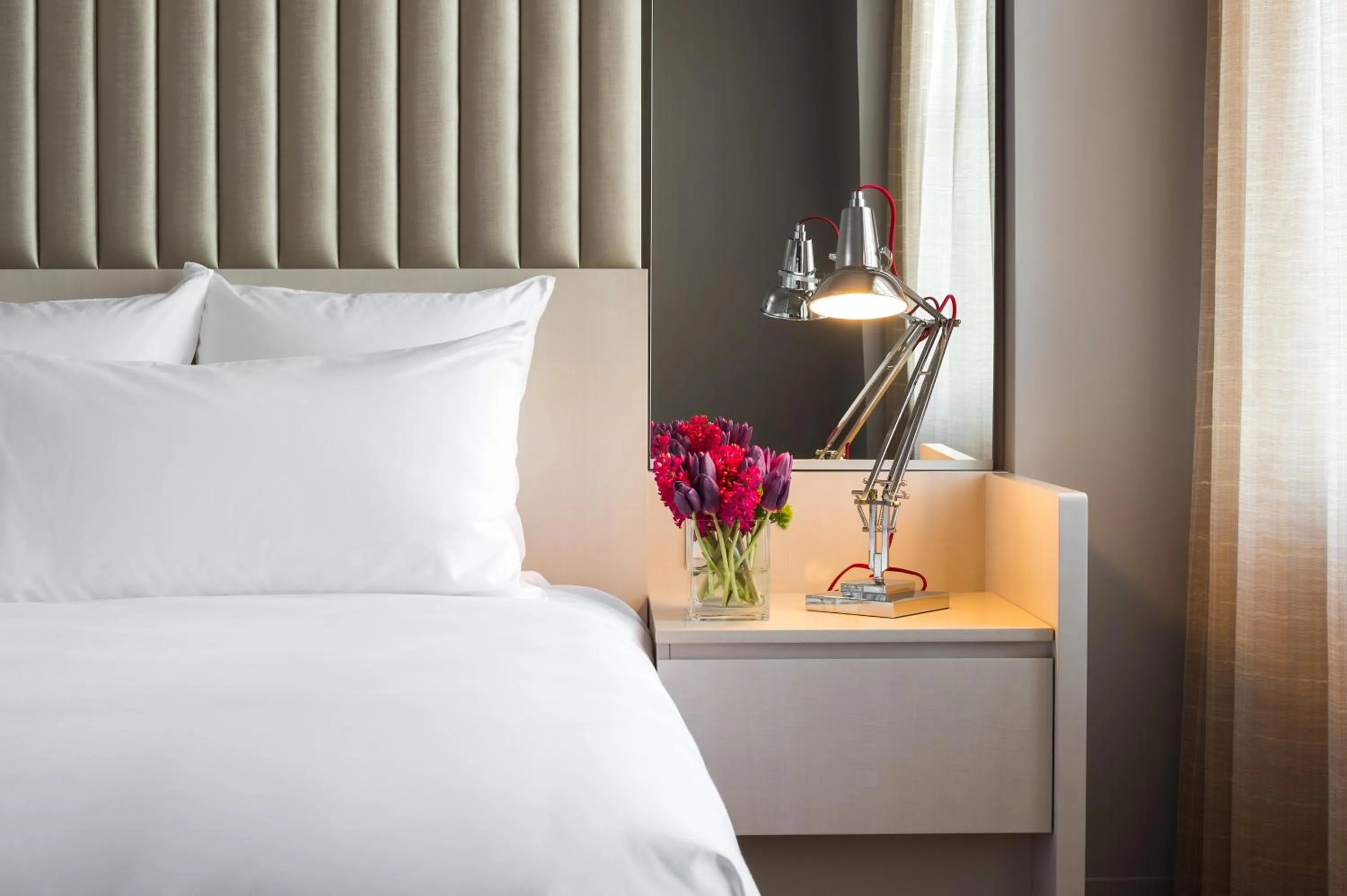 Deluxe King Room - Accessible  in 21c Museum Hotel Durham