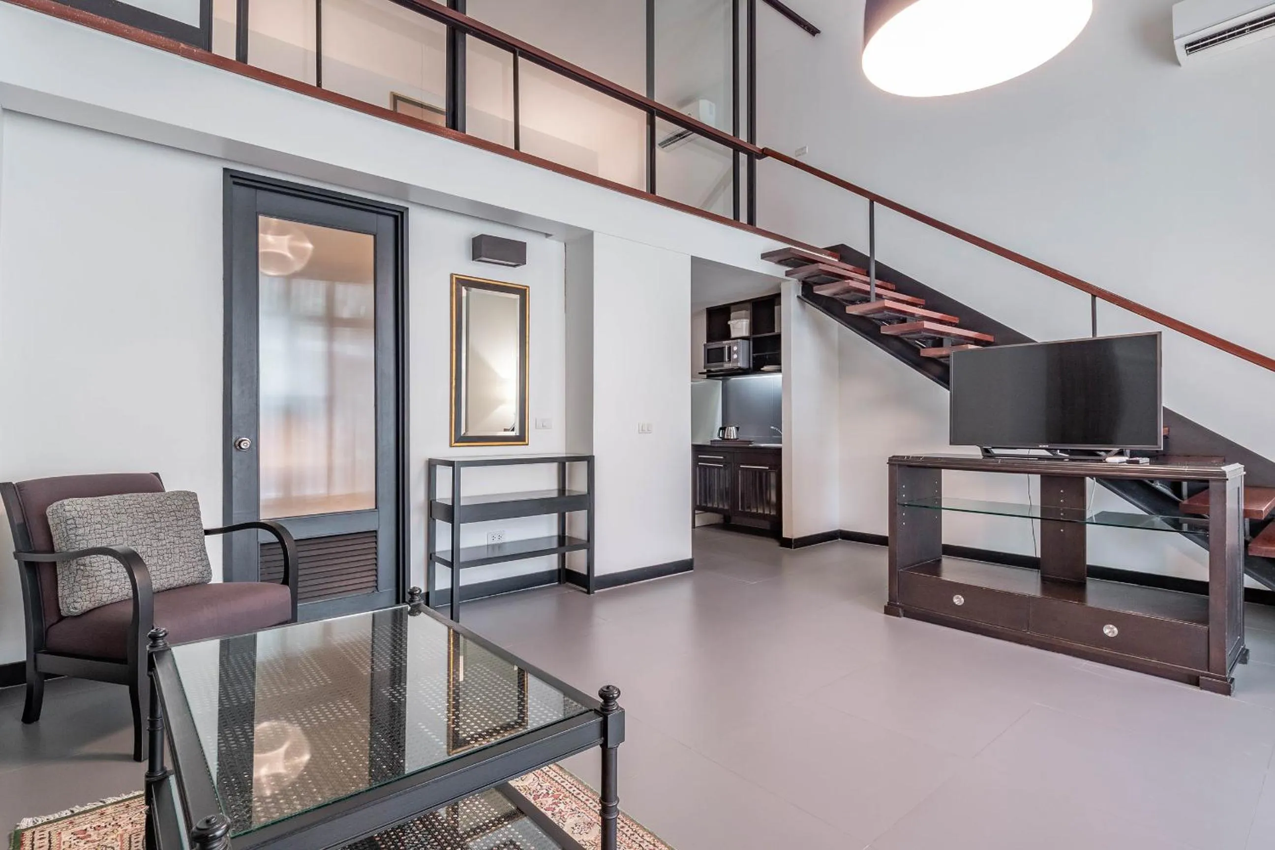 Suite in Luxe Residence