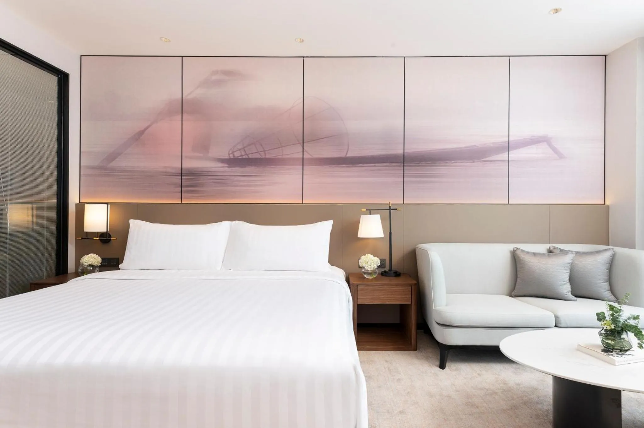 Deluxe King Room in Amari Vientiane