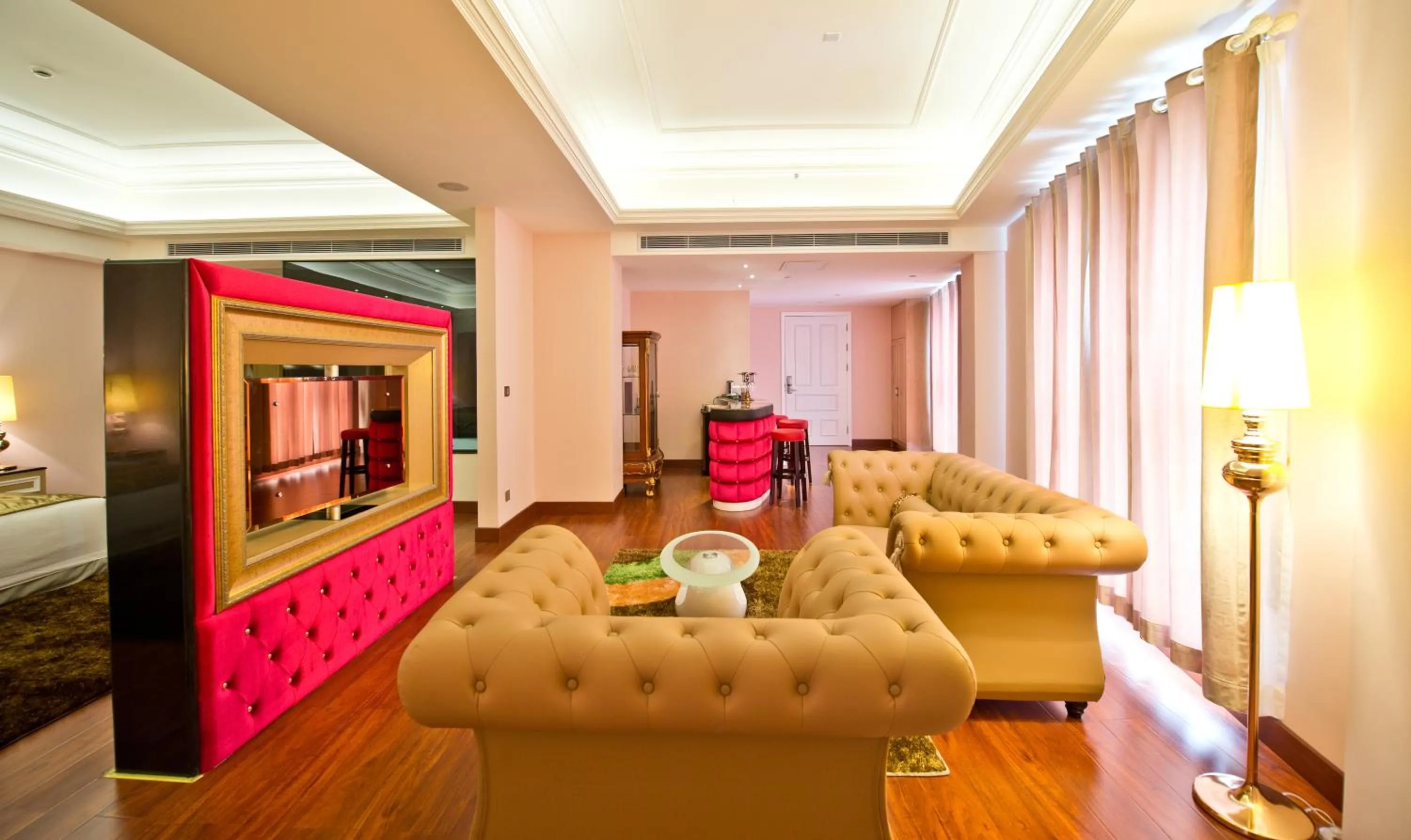 Executive Suite in The Royal Pinnacle Hotel