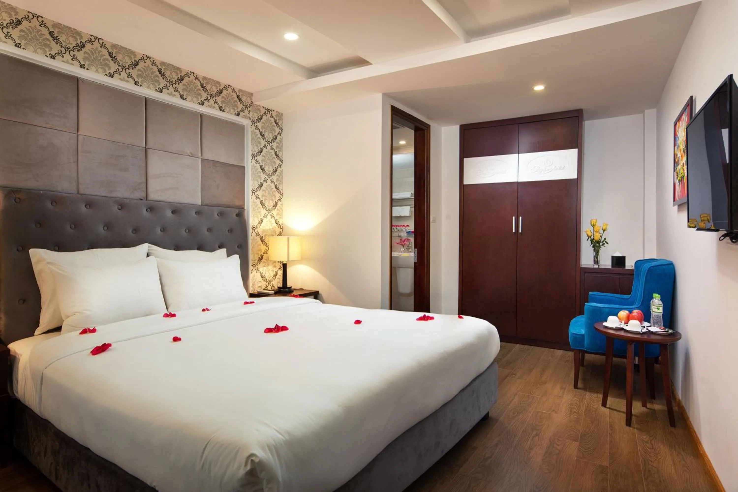 Superior Double Room in Skyline Hanoi Hotel