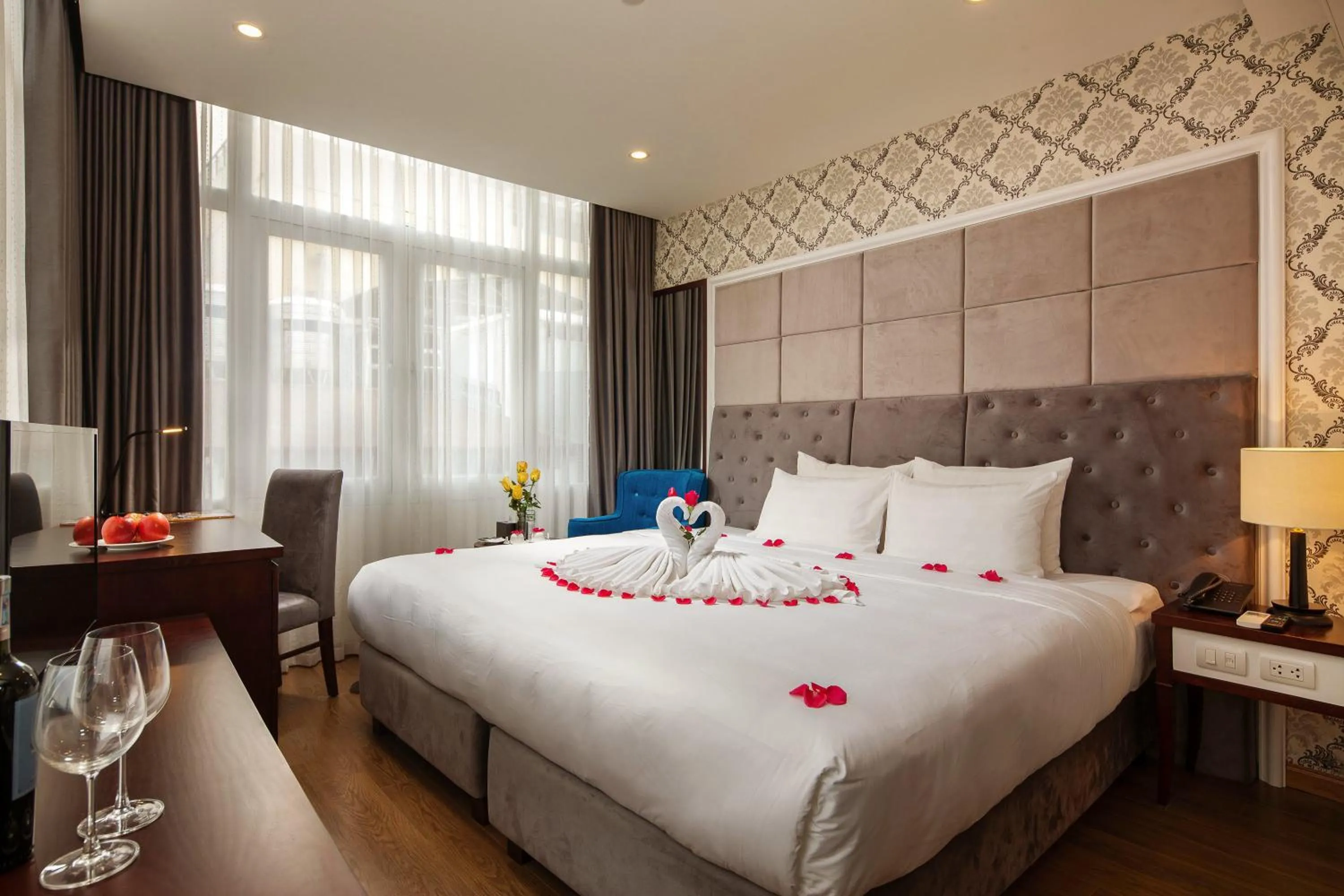 Deluxe Double or Twin Room with City View in Skyline Hanoi Hotel