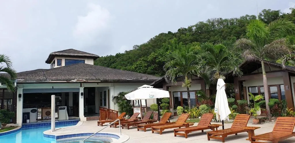 Kahuna Beach Resort and Spa