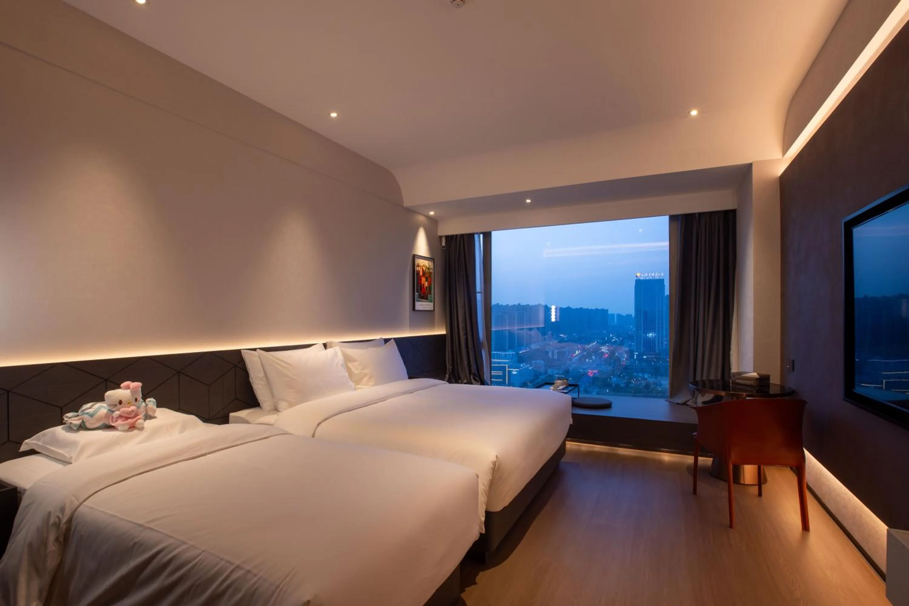 Deluxe Family Room in Maison New Century Hotel Cixi Hangzhou Bay