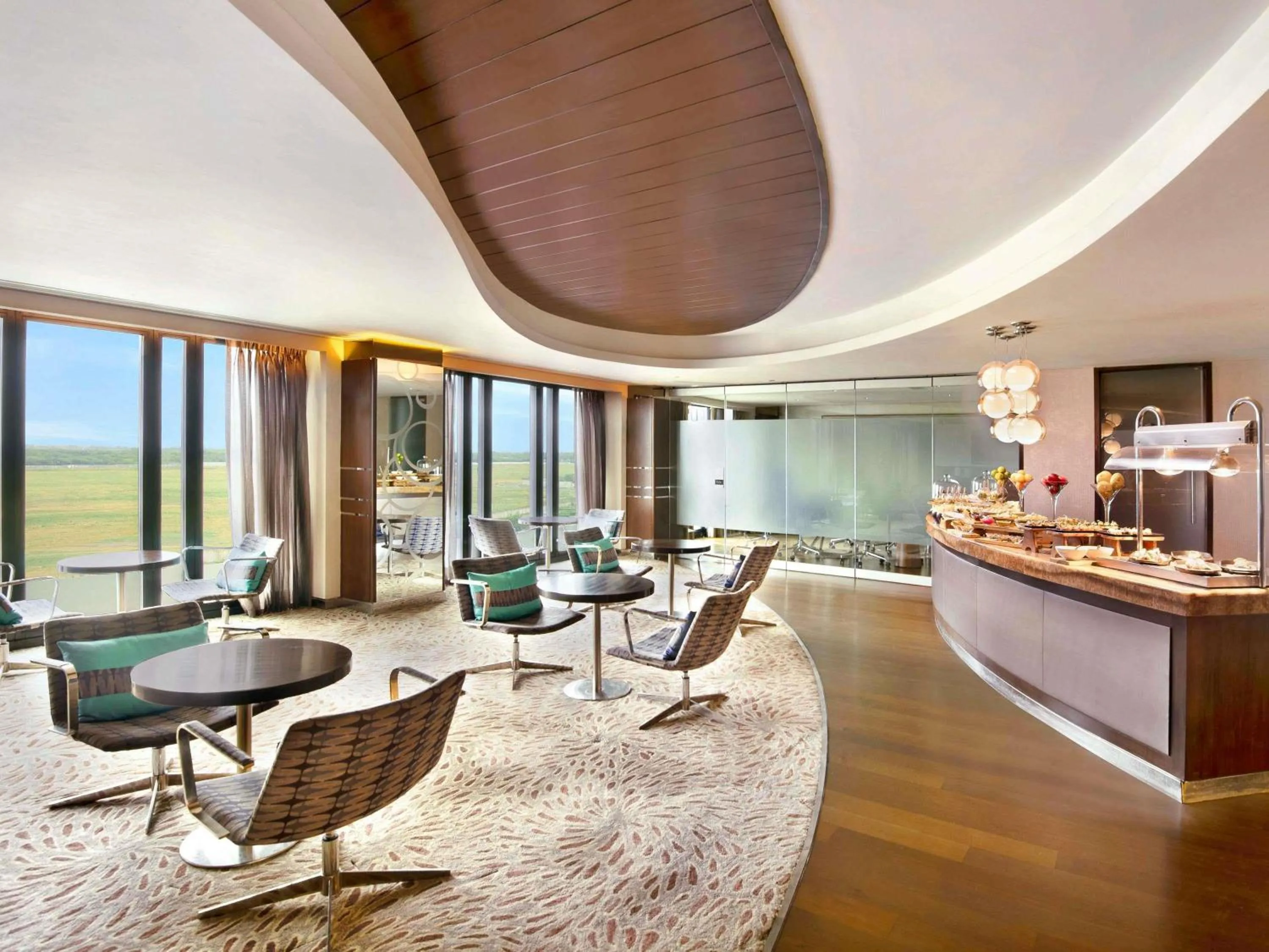 Executive Twin Room - single occupancy - City Side in Pullman New Delhi Aerocity