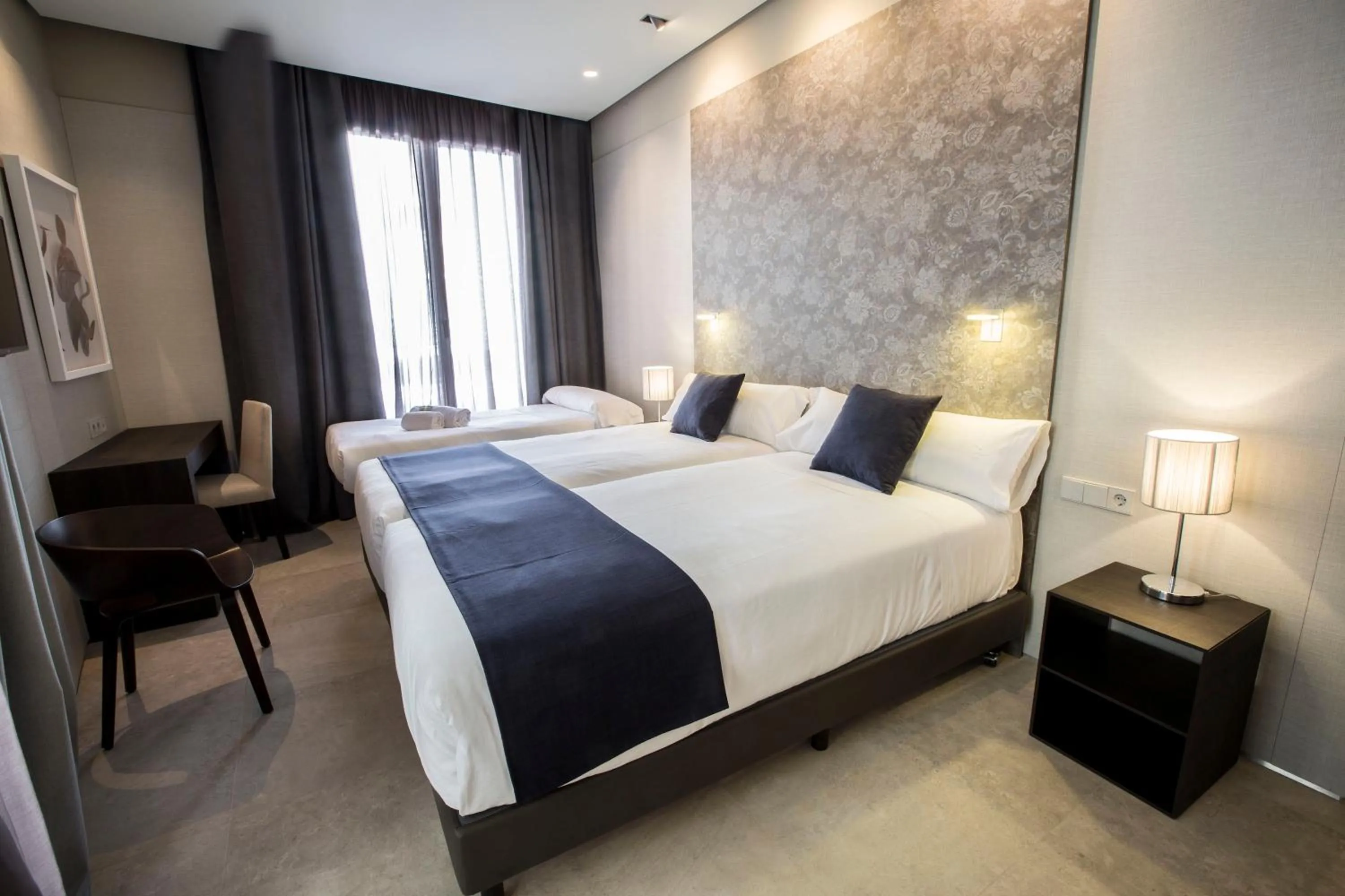 Double or Twin Room with Extra Bed in Vincci Mercat