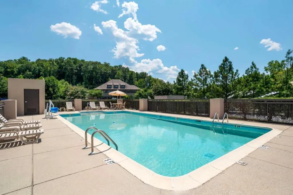 Best Western Plus Oak Mountain Inn