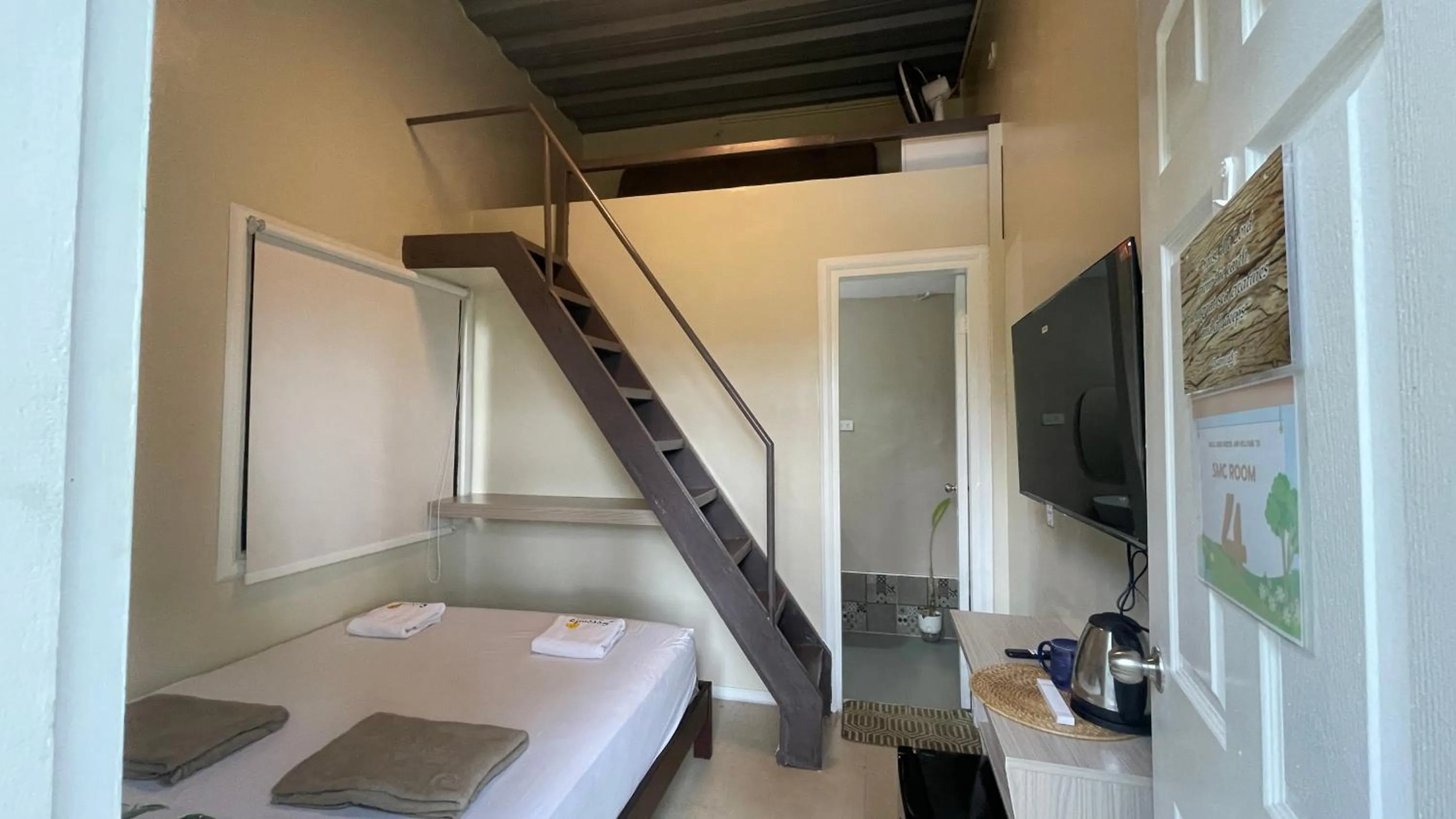 Standard Double Room in Serenity Farm and Resort by Hiverooms