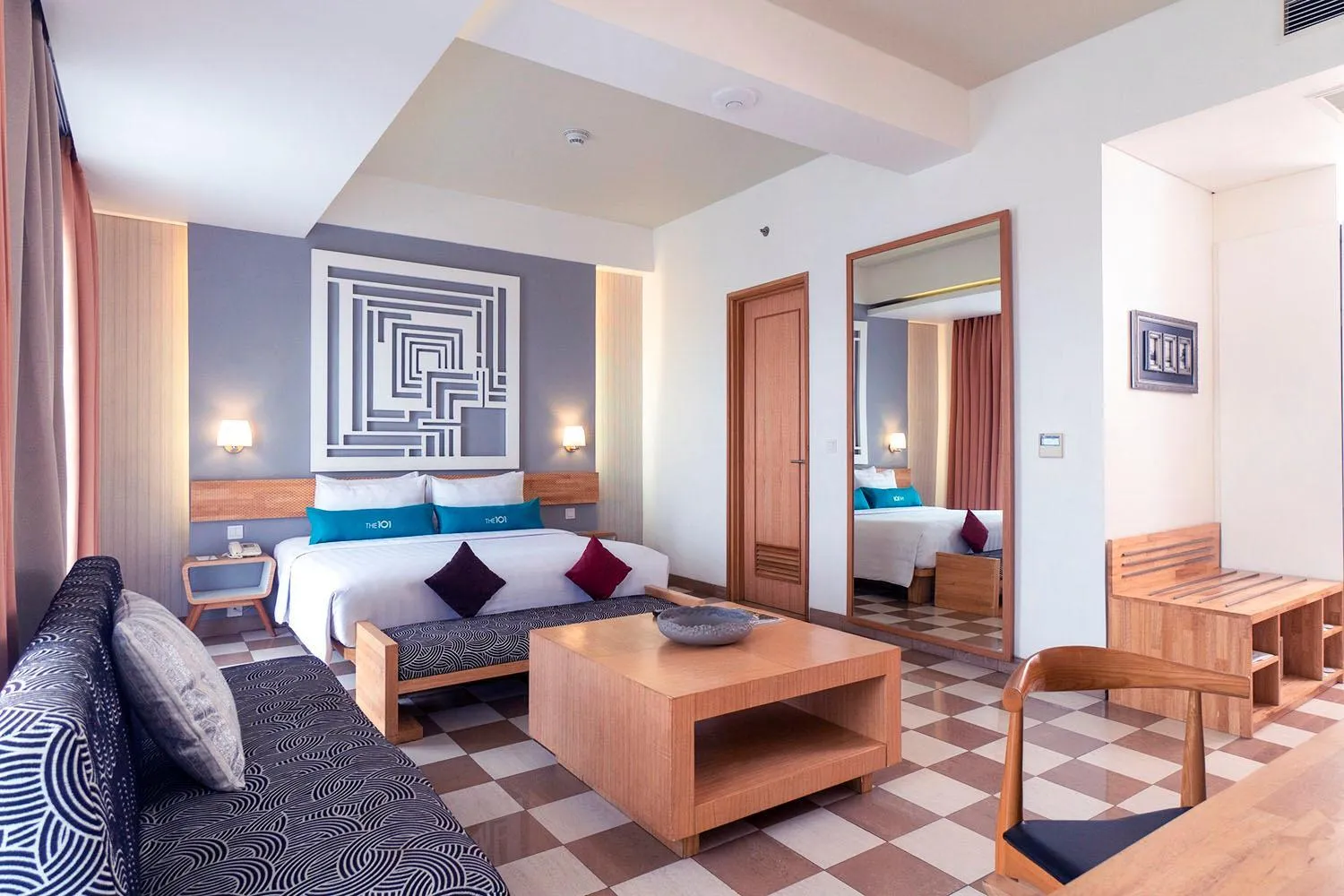 Executive Suite with Pool View - Balcony in THE 1O1 Bogor Suryakancana