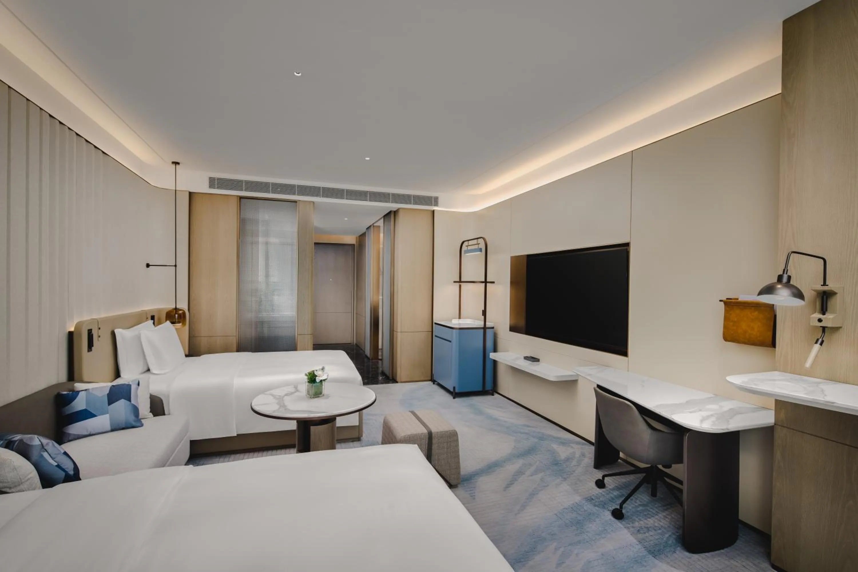 Standard Double Room with Two Double Beds in Crowne Plaza Kunshan East by IHG