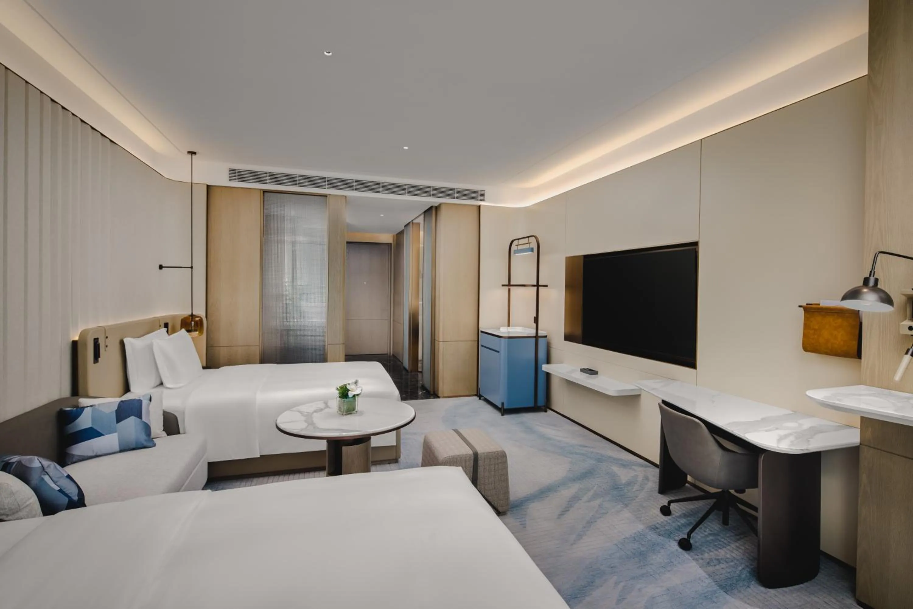 Standard Twin Room - Lounge Access in Crowne Plaza Kunshan East by IHG