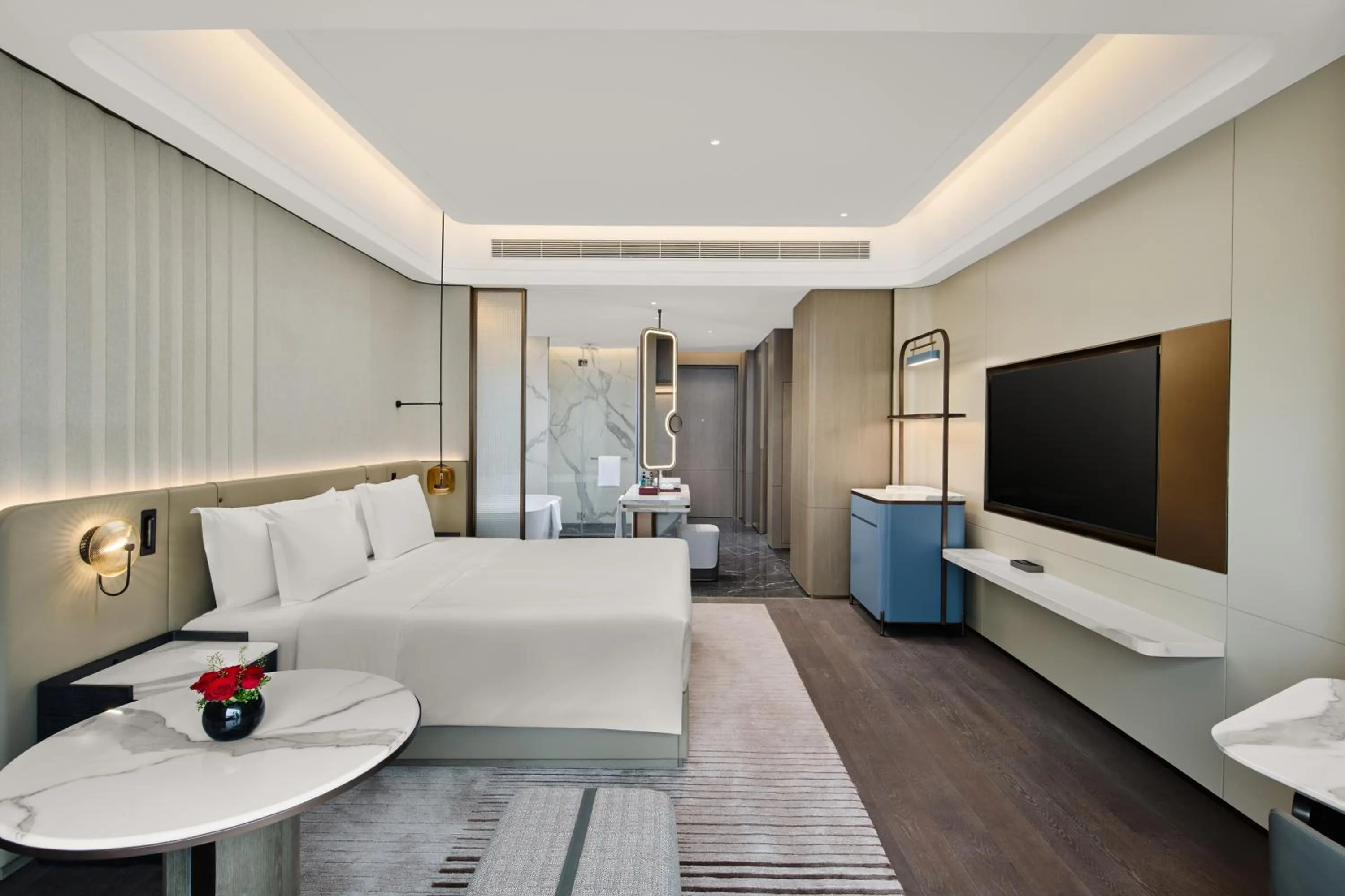 Standard King Room in Crowne Plaza Kunshan East by IHG