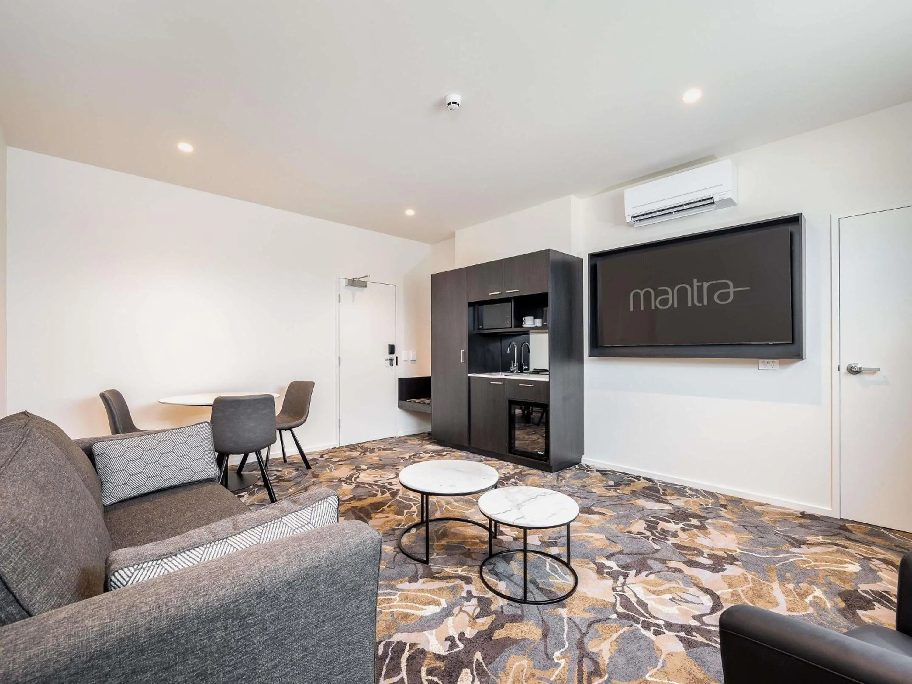 One-Bedroom Apartment in Mantra Shepparton