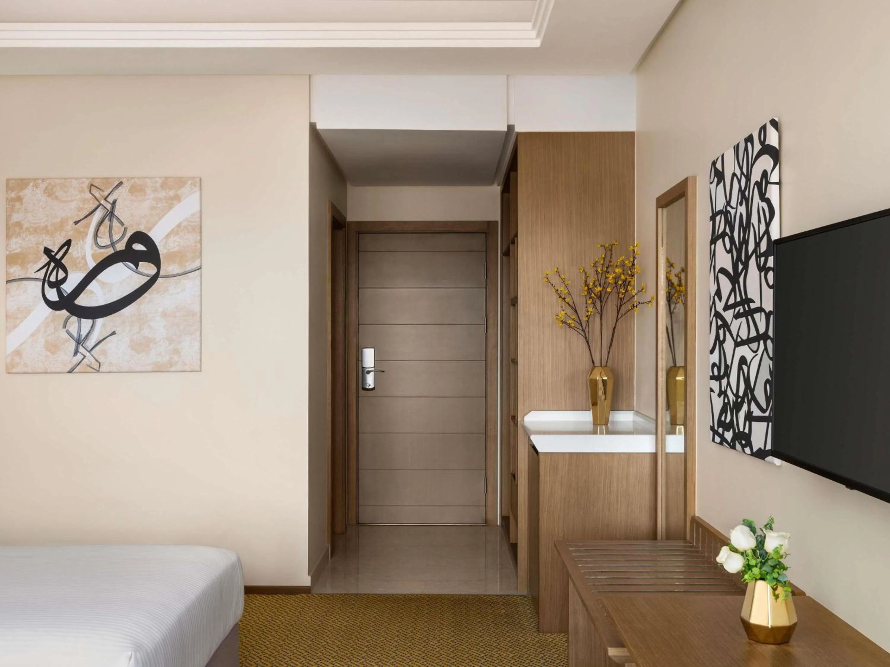 Deluxe King Room with City View in Mercure Muscat