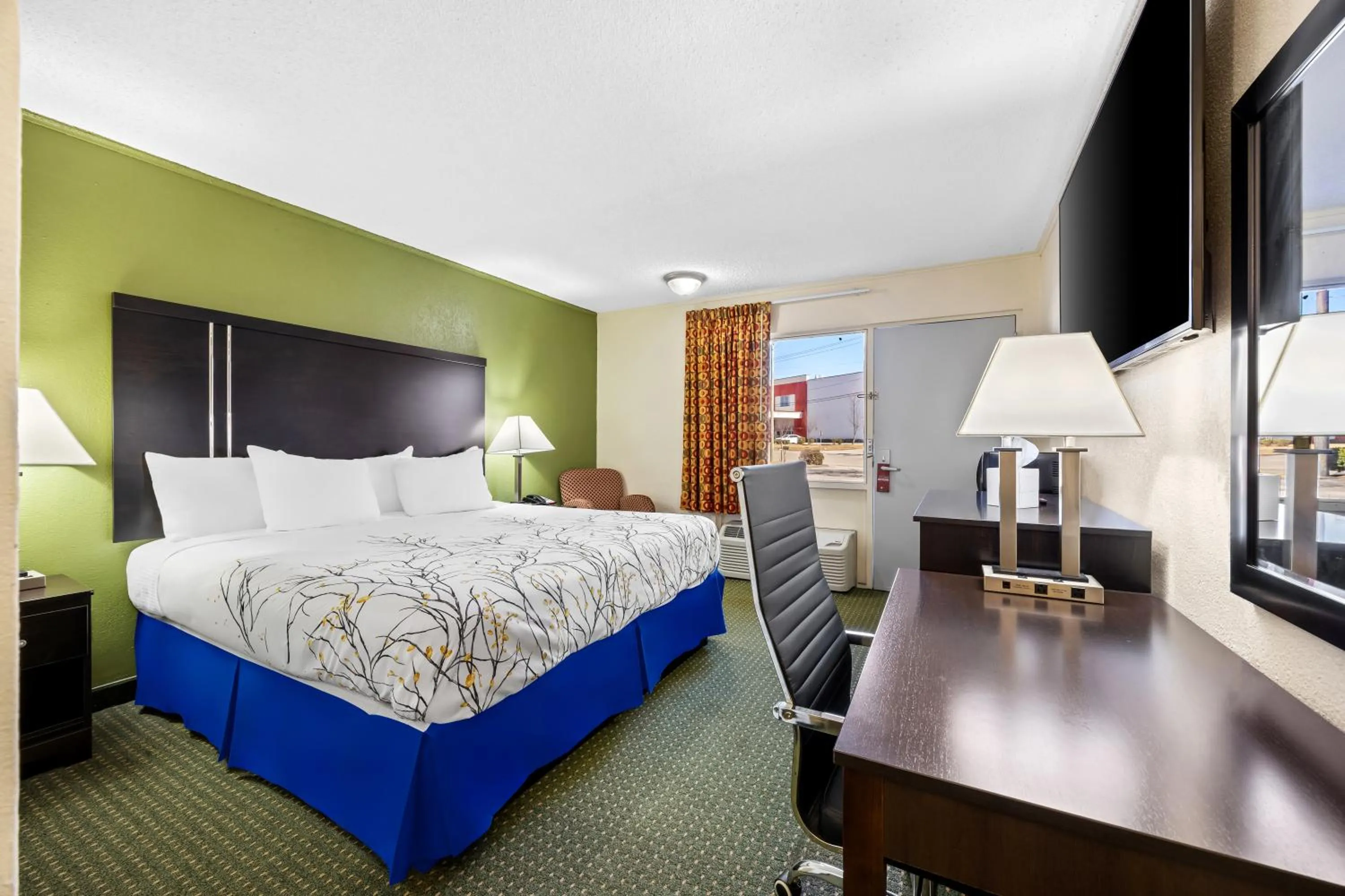 King Room in America's Best Value Inn-Columbia