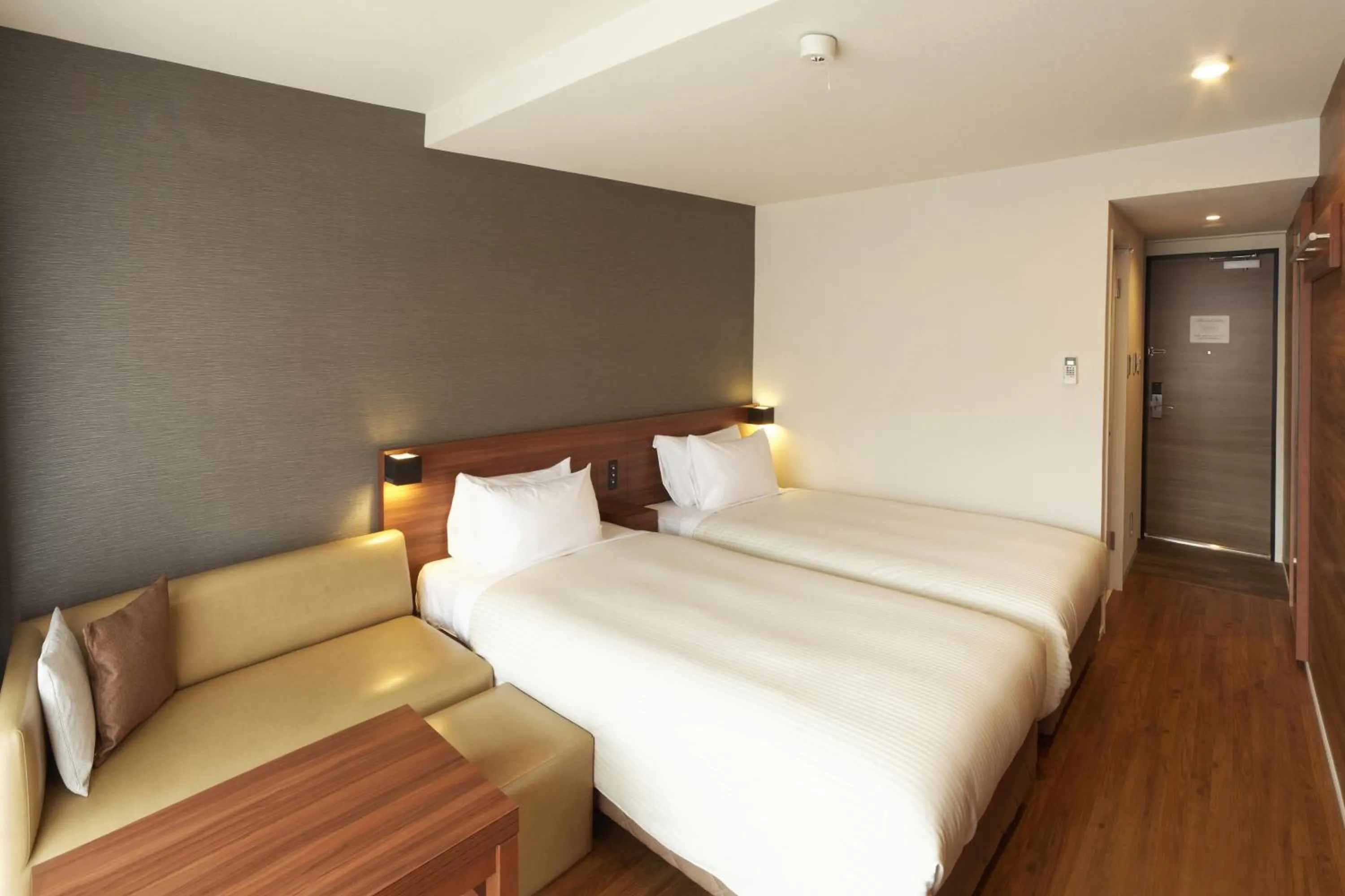 Moderate Twin Room - North Wing in Sakura Terrace The Gallery