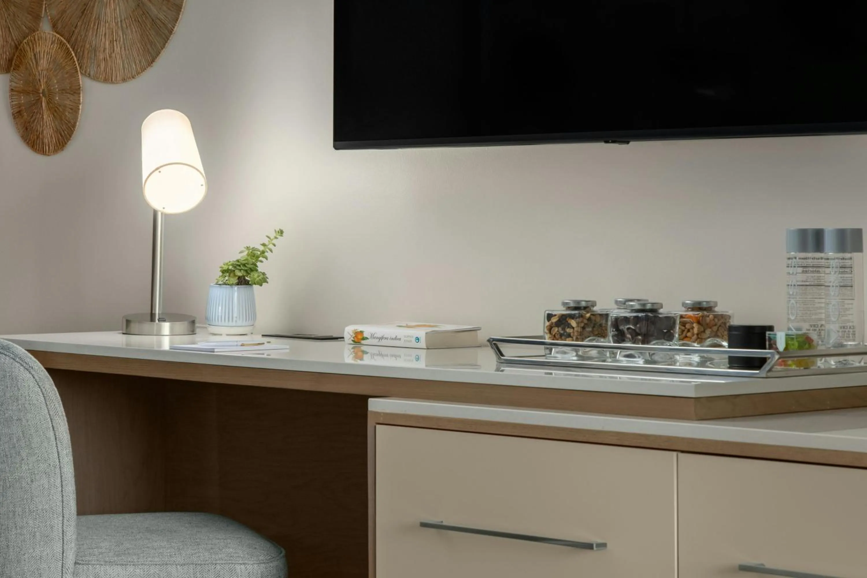 King Room with Sofa Bed and Resort View in The Belgrove Resort & Spa, West Palm Beach, Autograph Collection