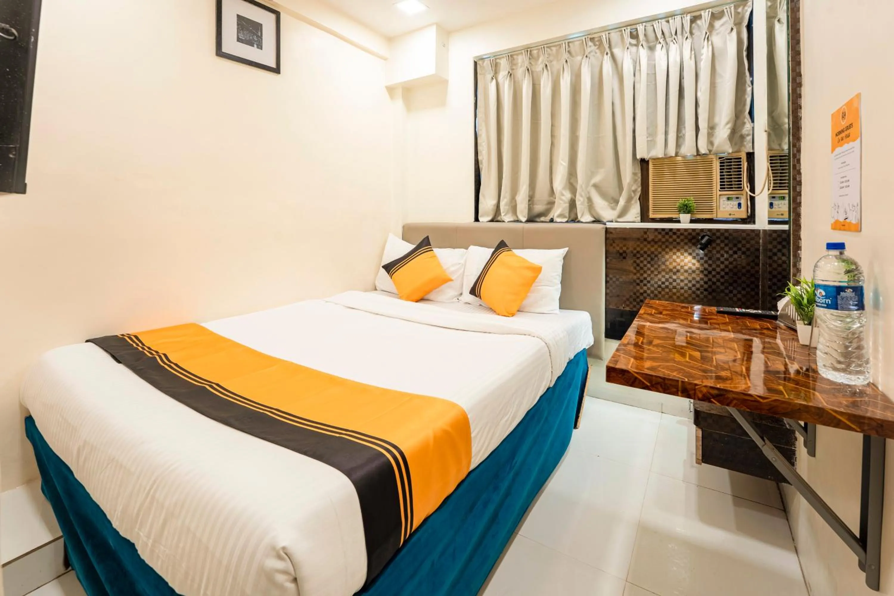 Economy Double Room - single occupancy in Itsy Hotels Bindra Elite