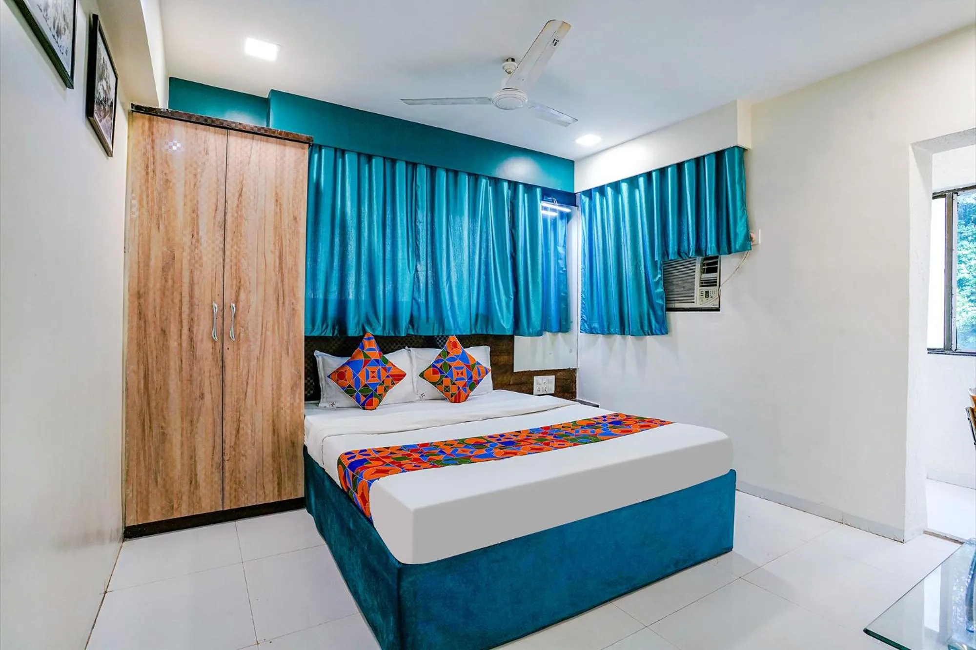 Suite in Itsy Hotels Bindra Elite