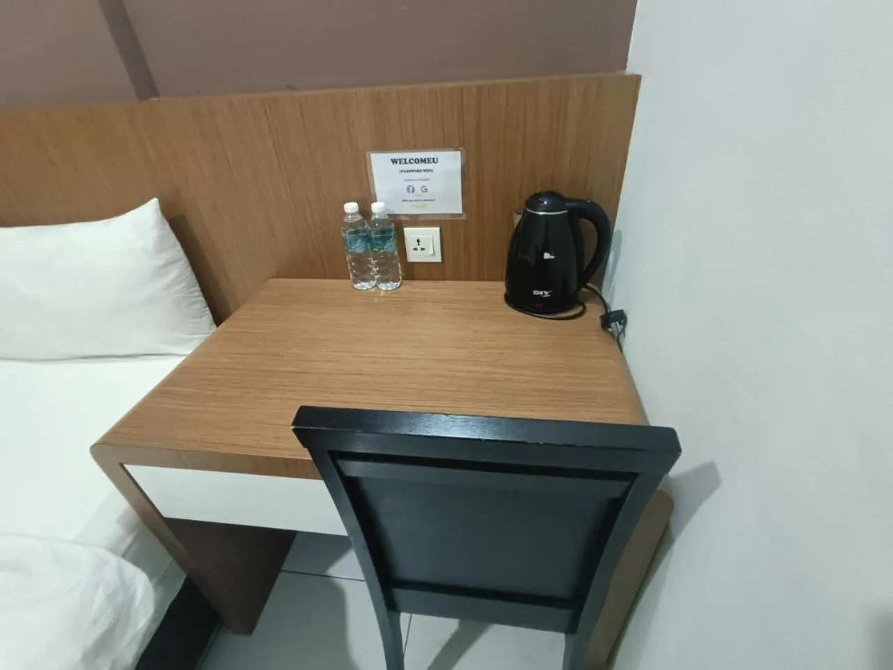 Deluxe Twin Room in Hotel Wawasan