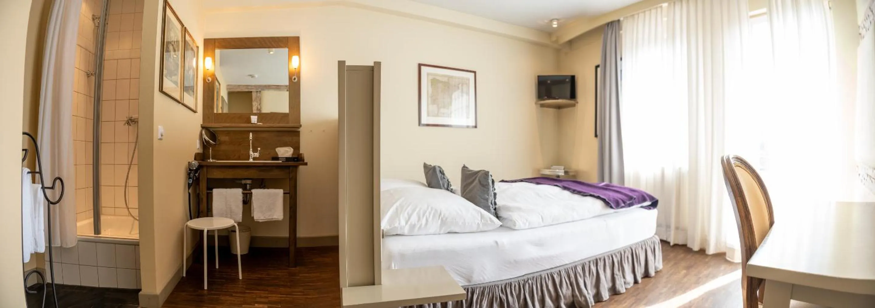 Deluxe Double Room in Friedrich von Schiller Hotel