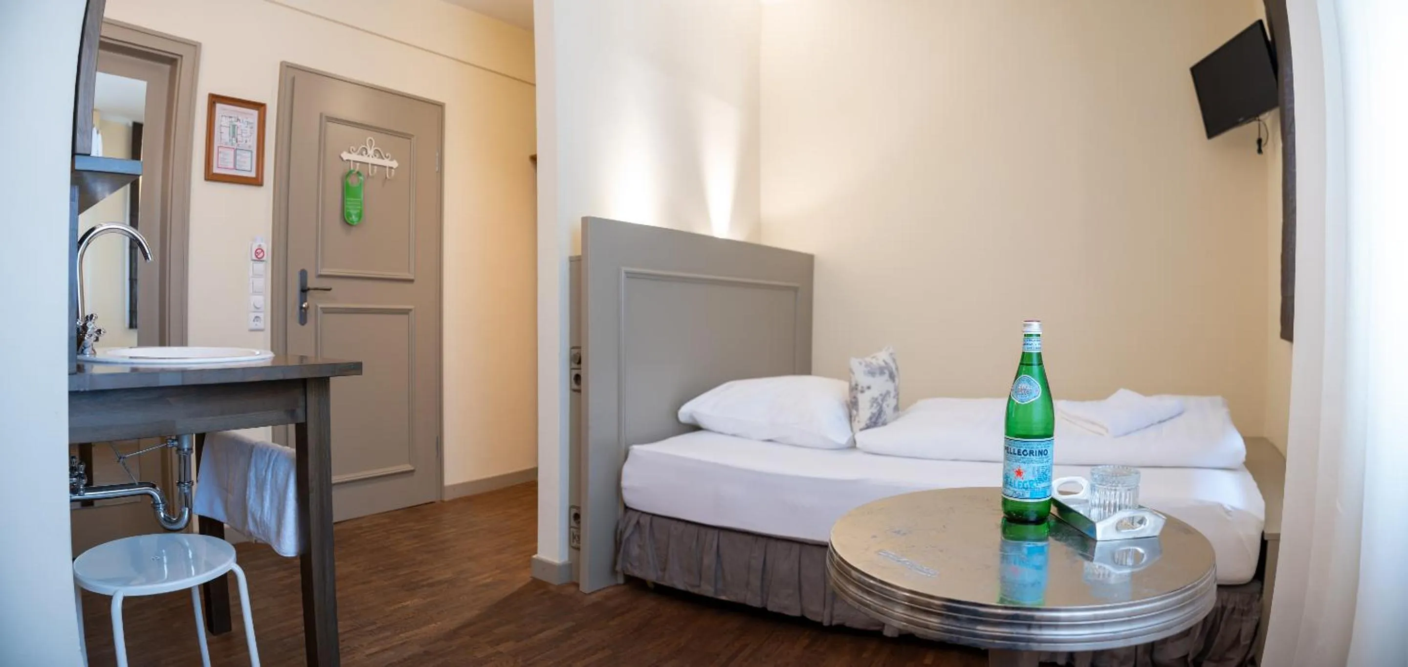 Friedrich von Schiller Hotel