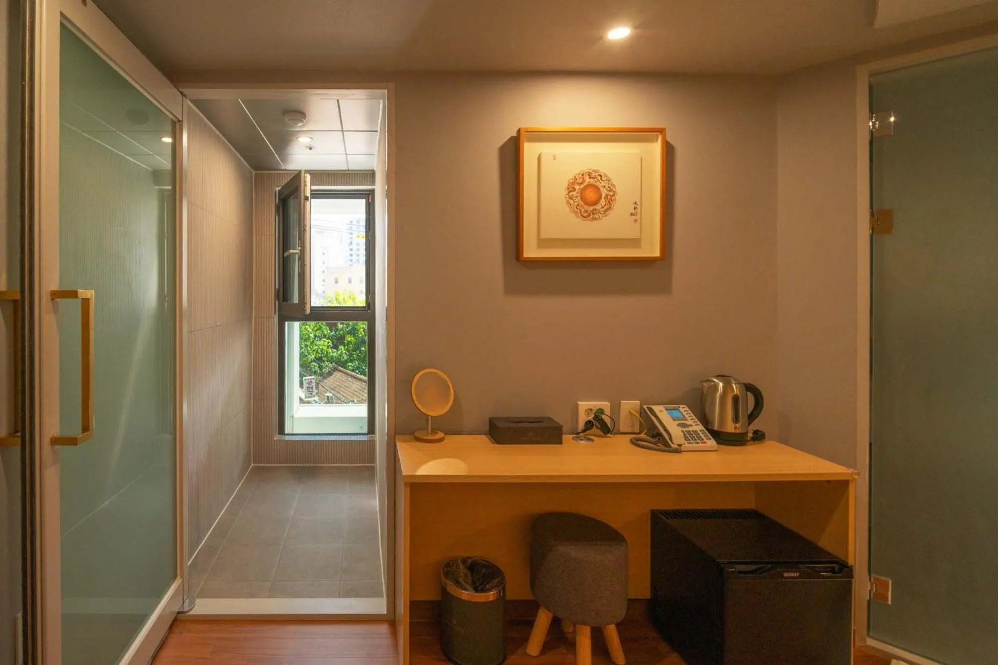 Deluxe Room in Shinchon Mayven Hotel