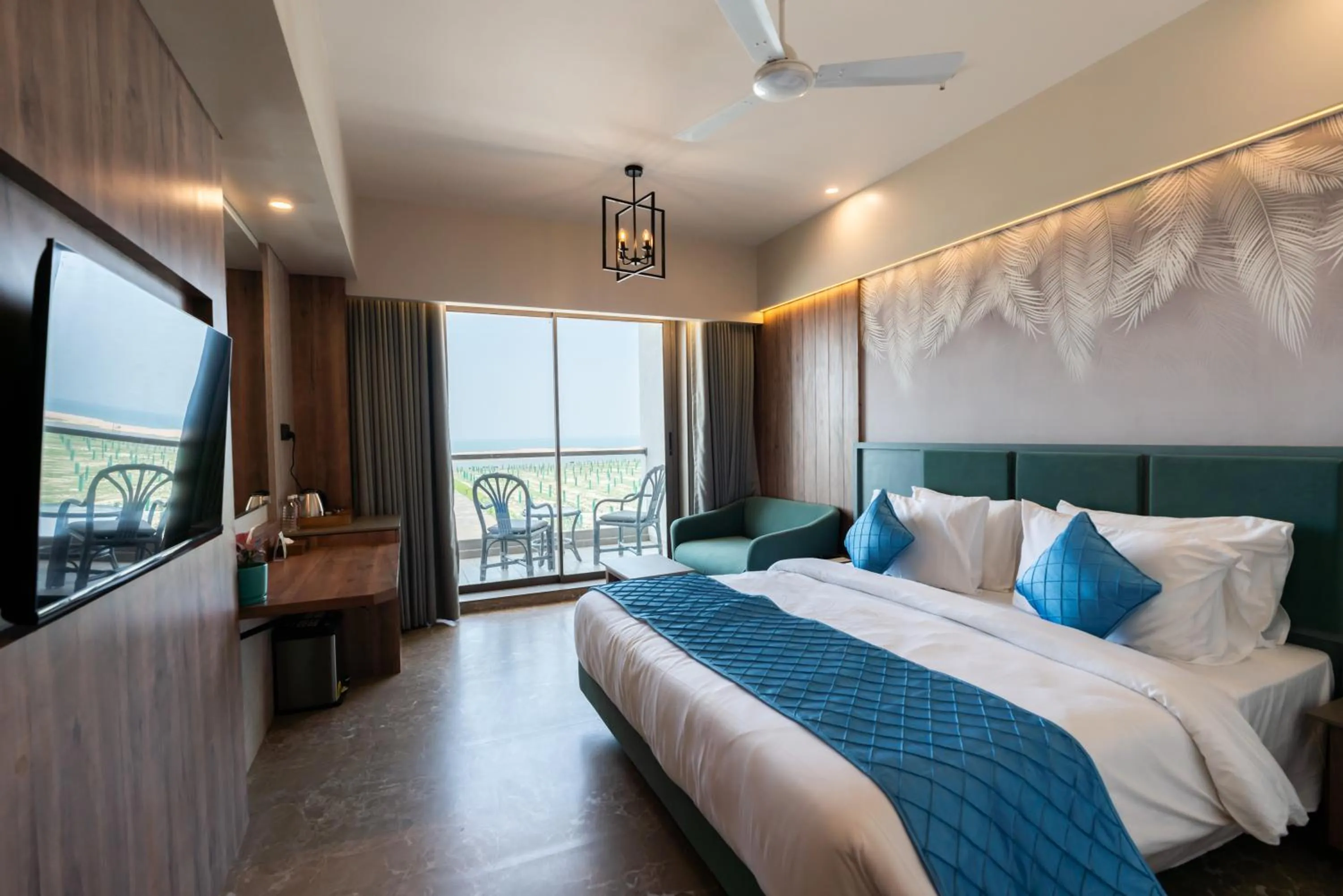 Winter Green Premium Room - single occupancy in The Fern Residency, Porbandar