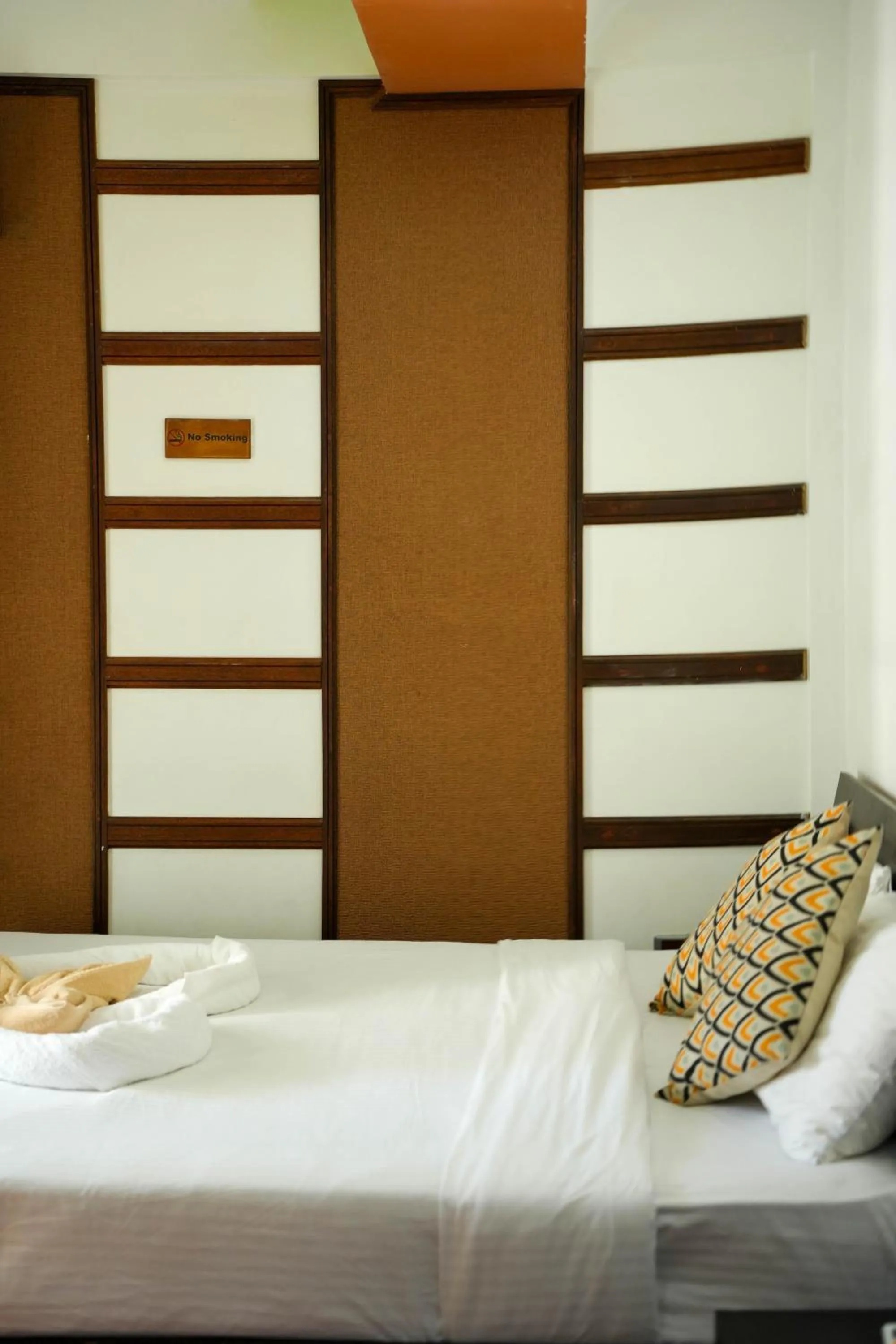 Deluxe Double Room with Balcony in Ripple Beach Inn