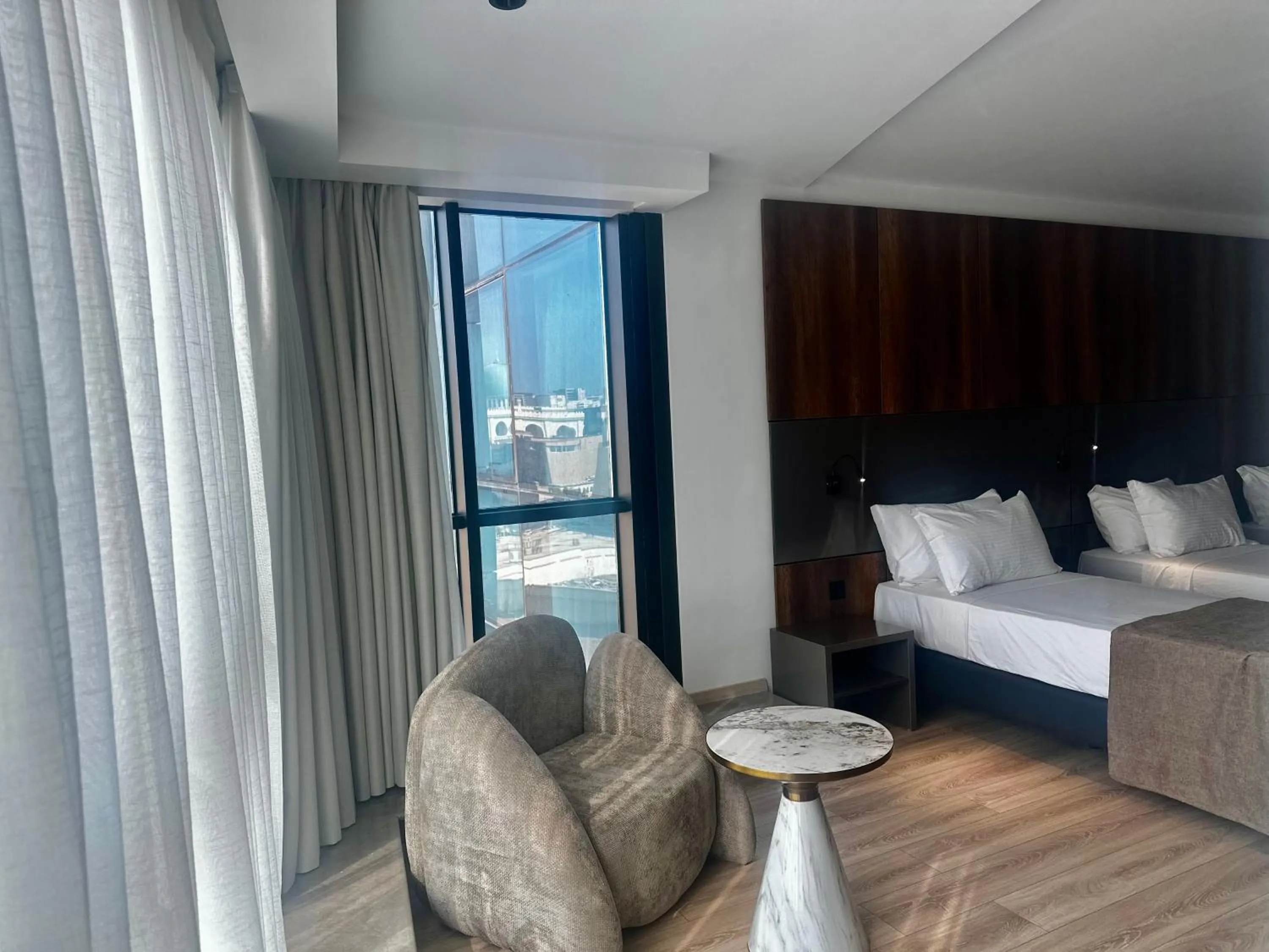 Triple Room in ONYX by luna