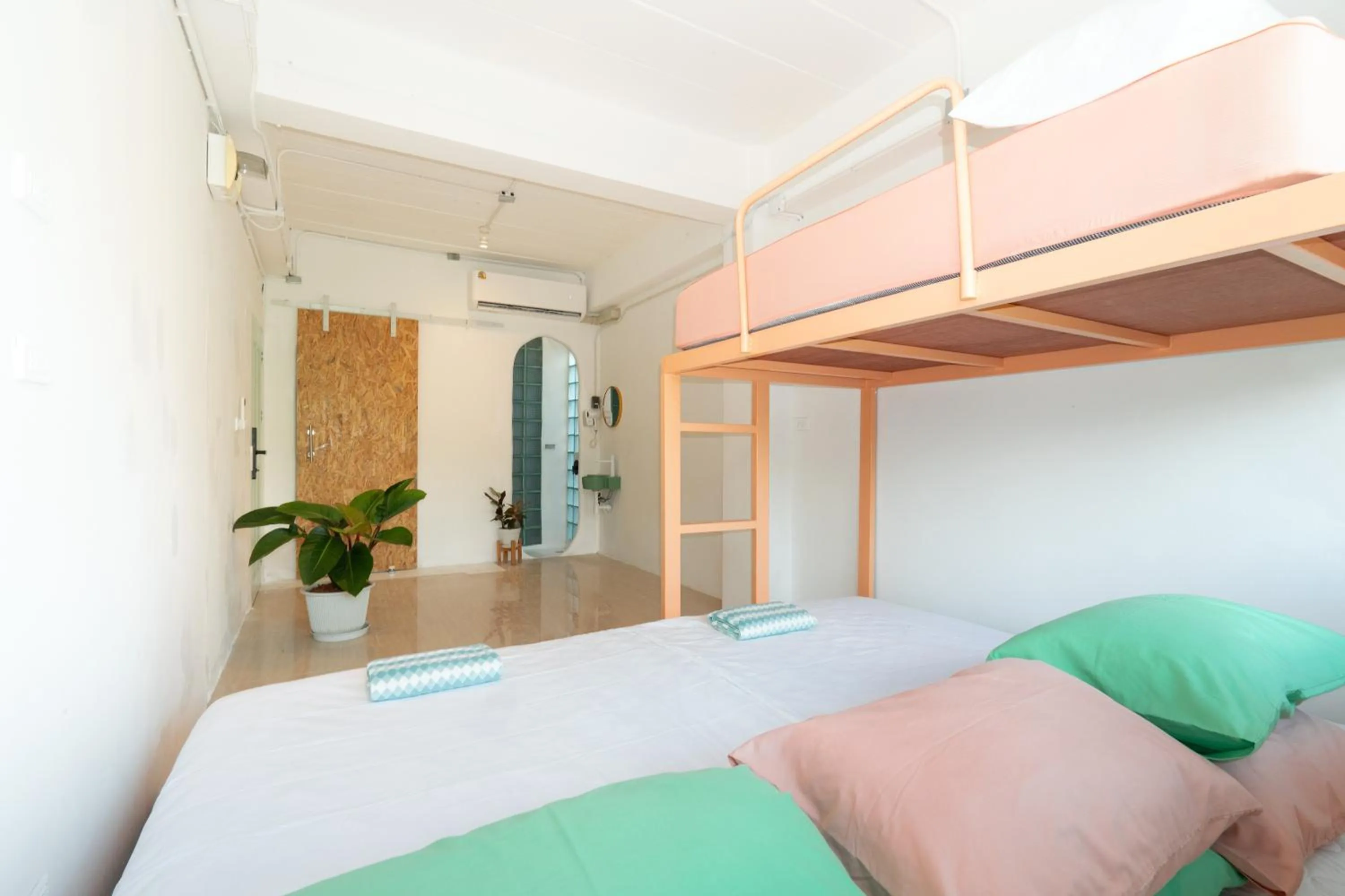 Suite with City View - single occupancy in Easy Sunday Khaosan Bangkok