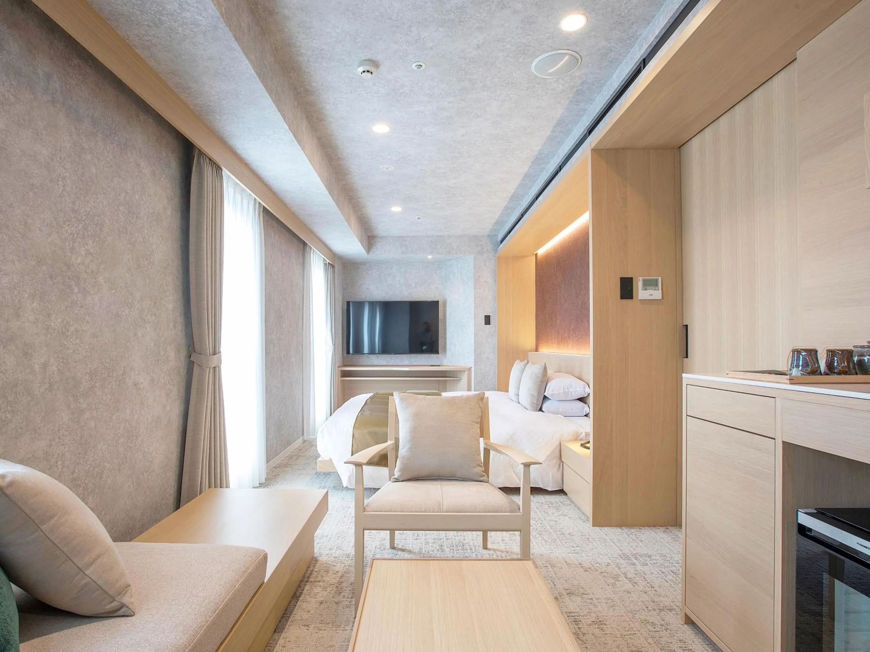 Deluxe Queen Double Room with City View - single occupancy in Kumamoto Hotel Castle