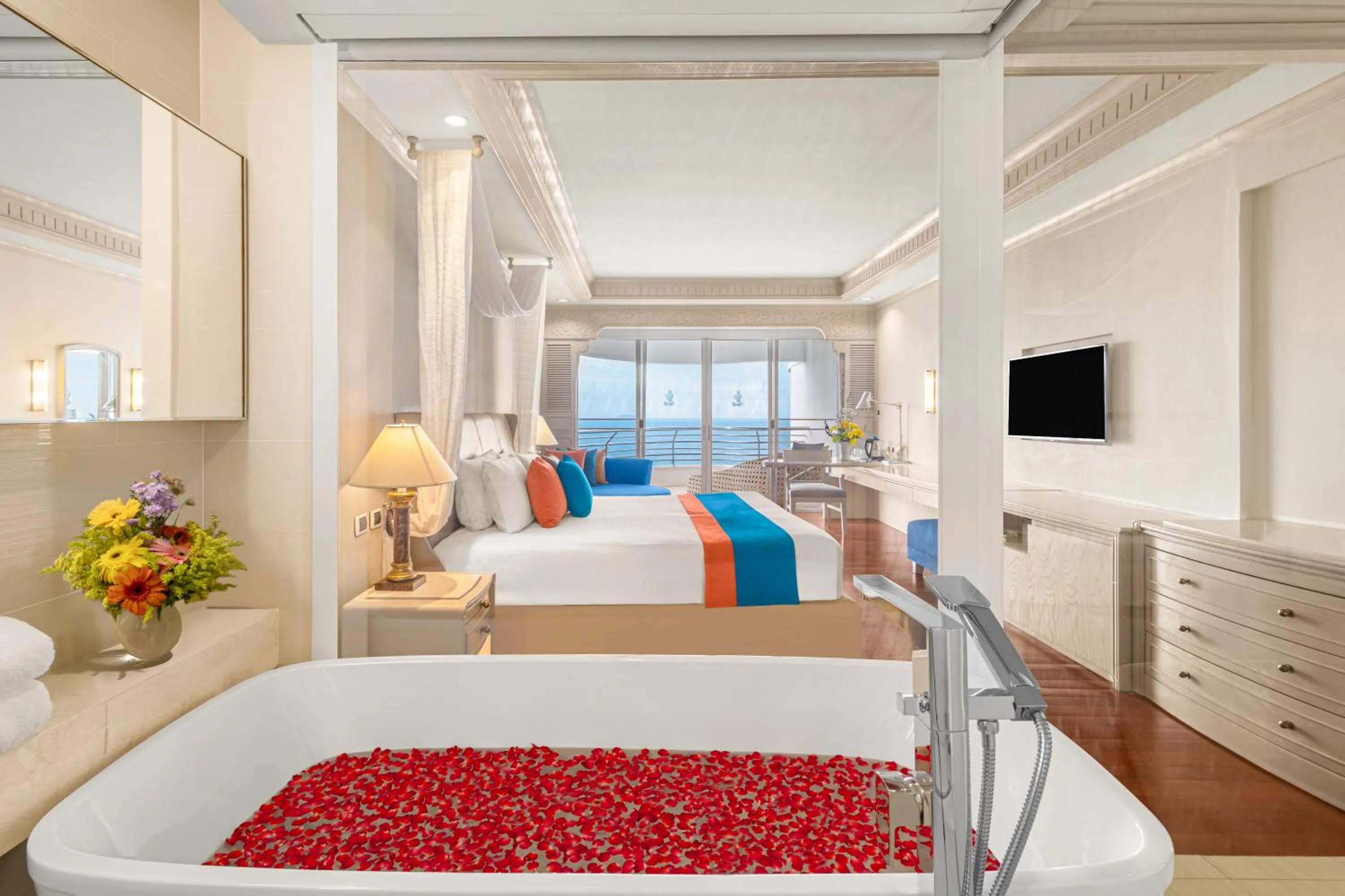 Grand Sea View Plus  in Royal Cliff Grand Hotel Pattaya