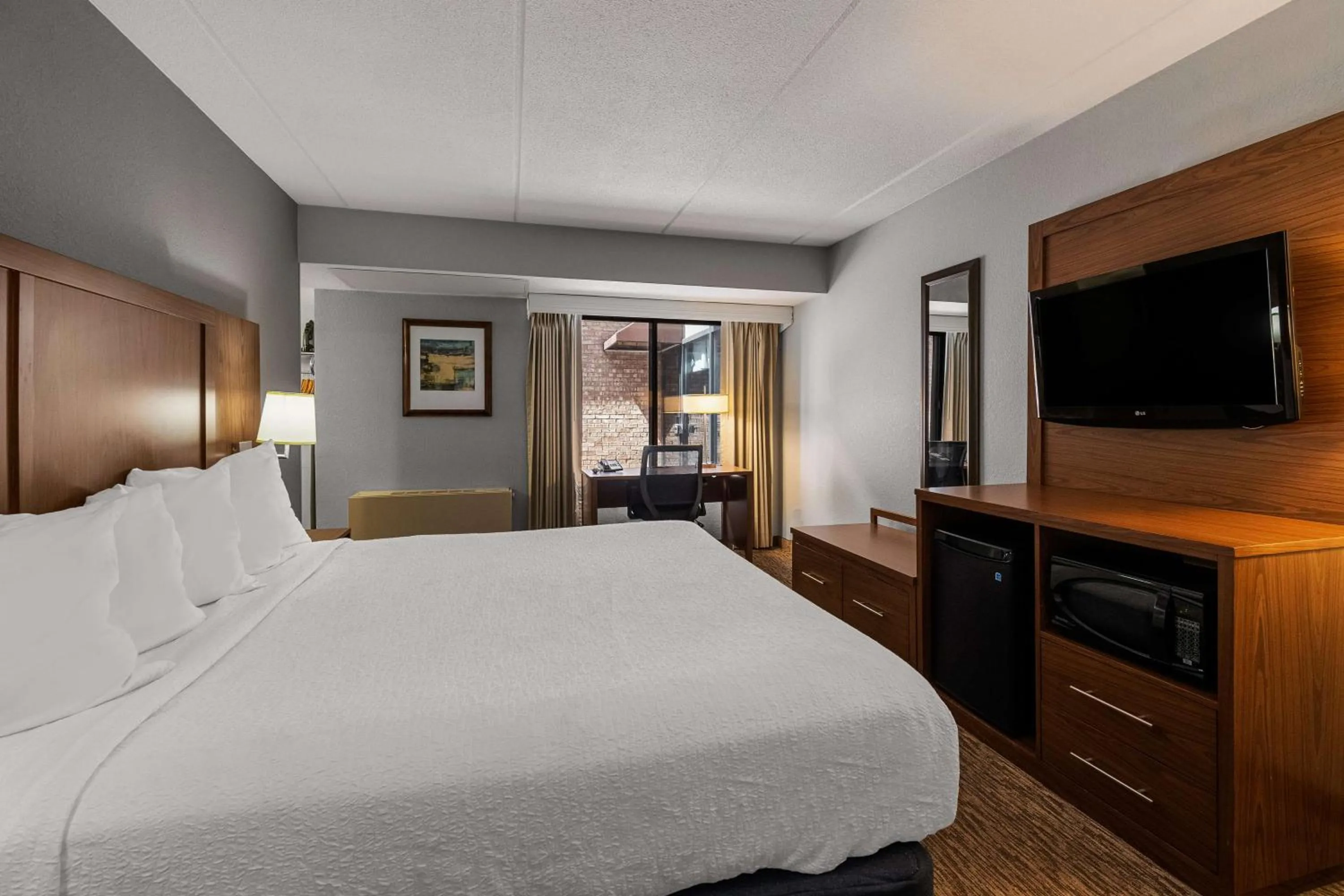 King Room - Non-Smoking in Best Western Bridgeview Hotel