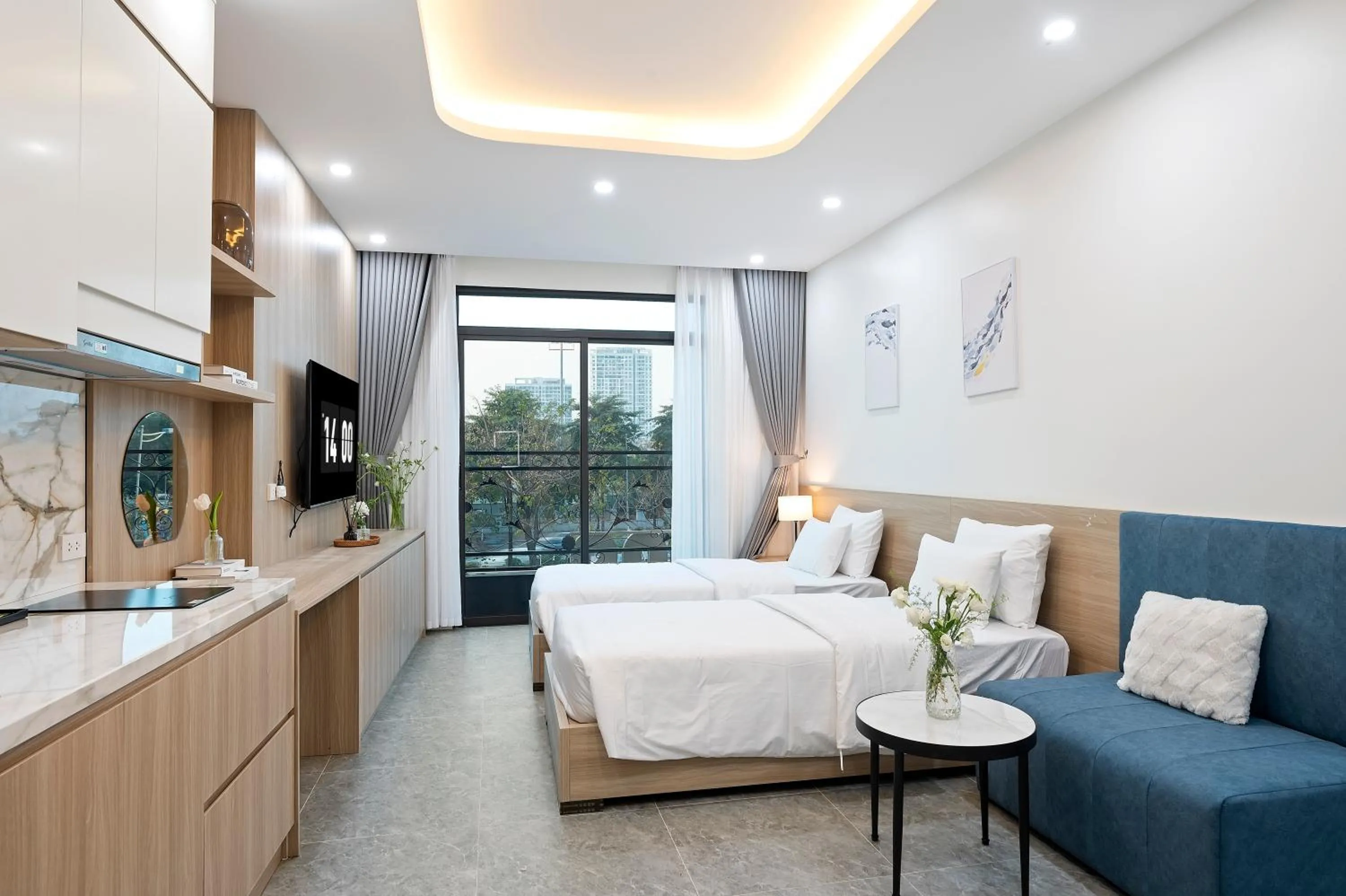 Twin Room with City View in 22Land Cosmos Hotel