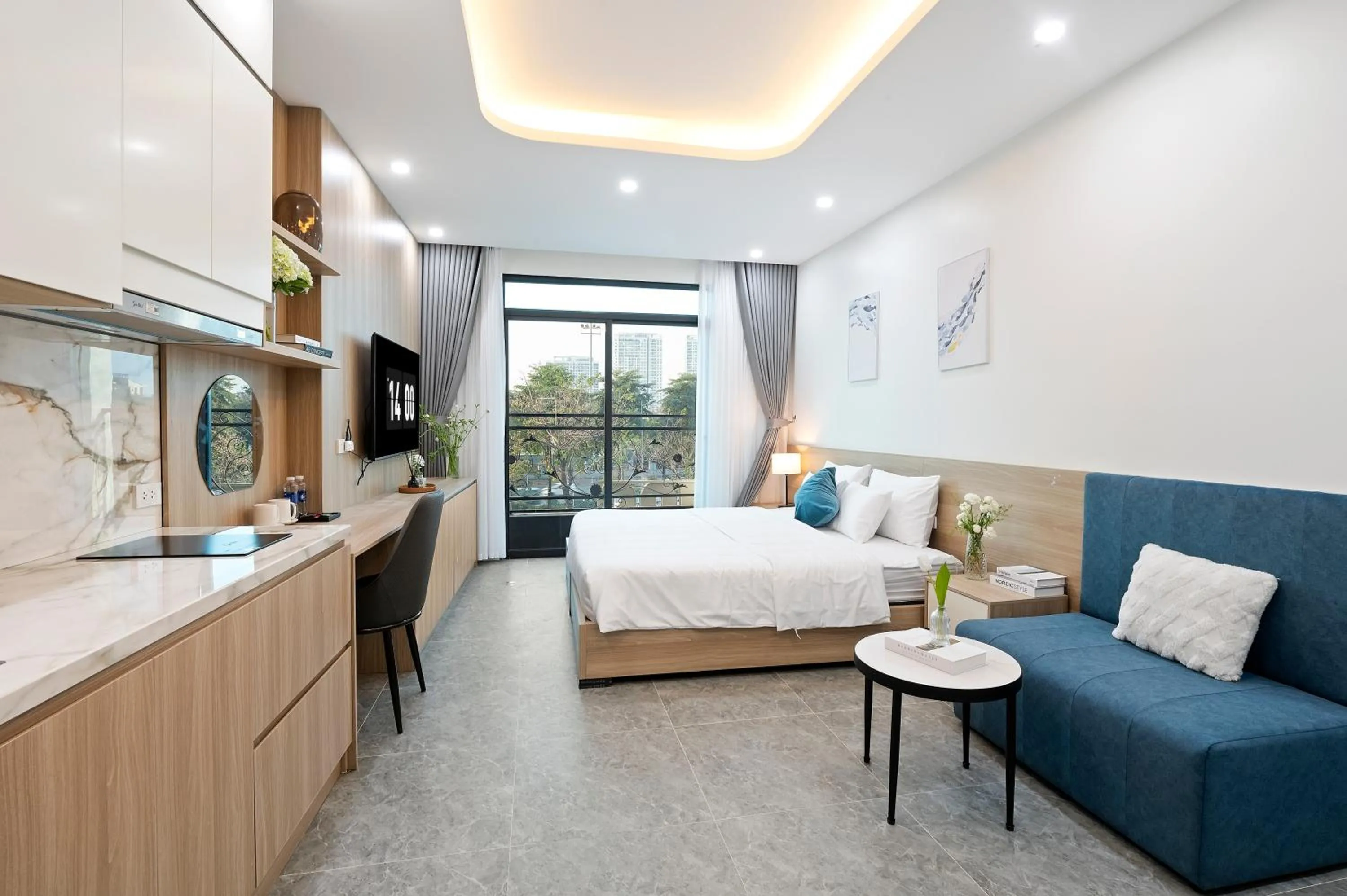 Suite with City View - single occupancy in 22Land Cosmos Hotel