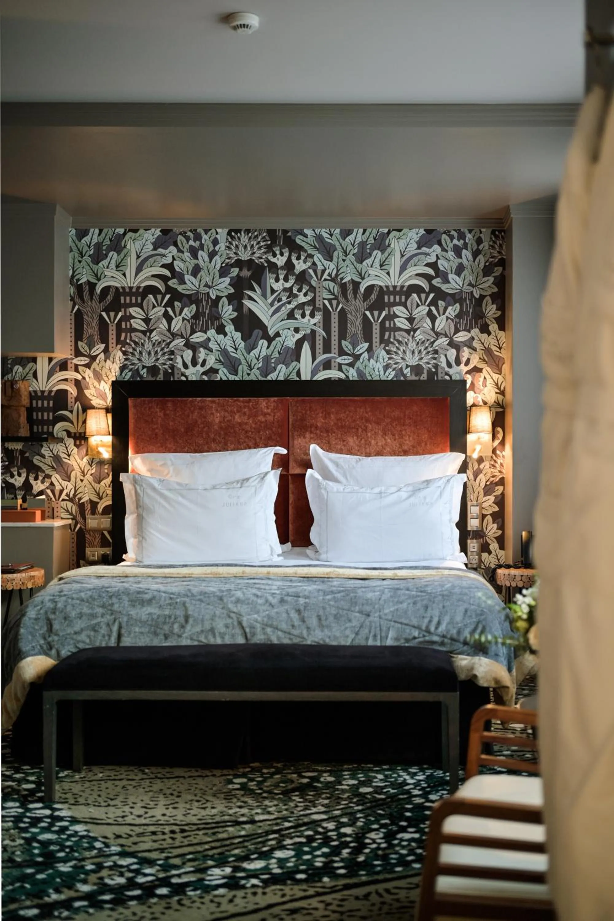 Junior Suite in Juliana Hotel Paris