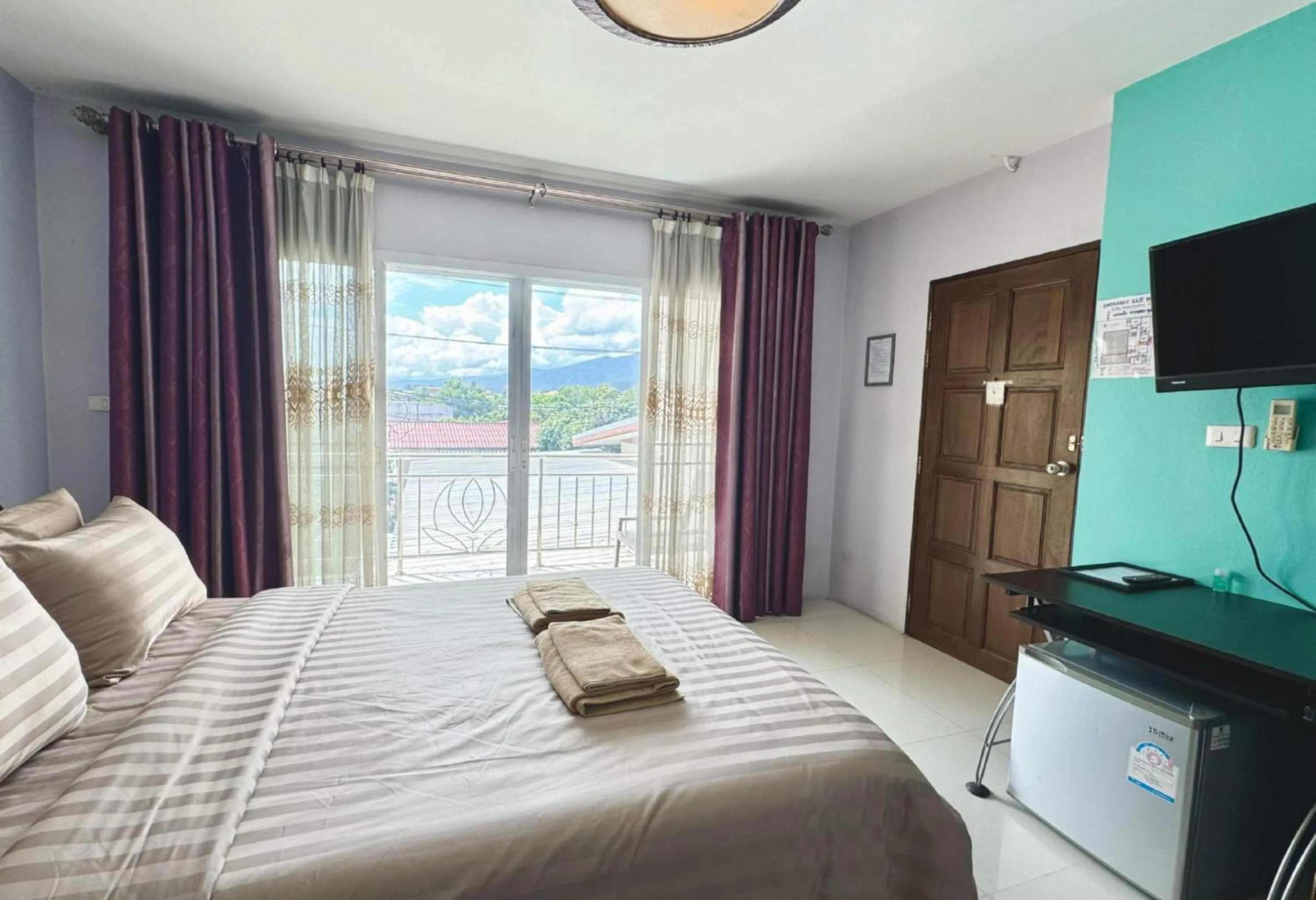 Deluxe Double Room in Collection O Bupamontra Chiangmai