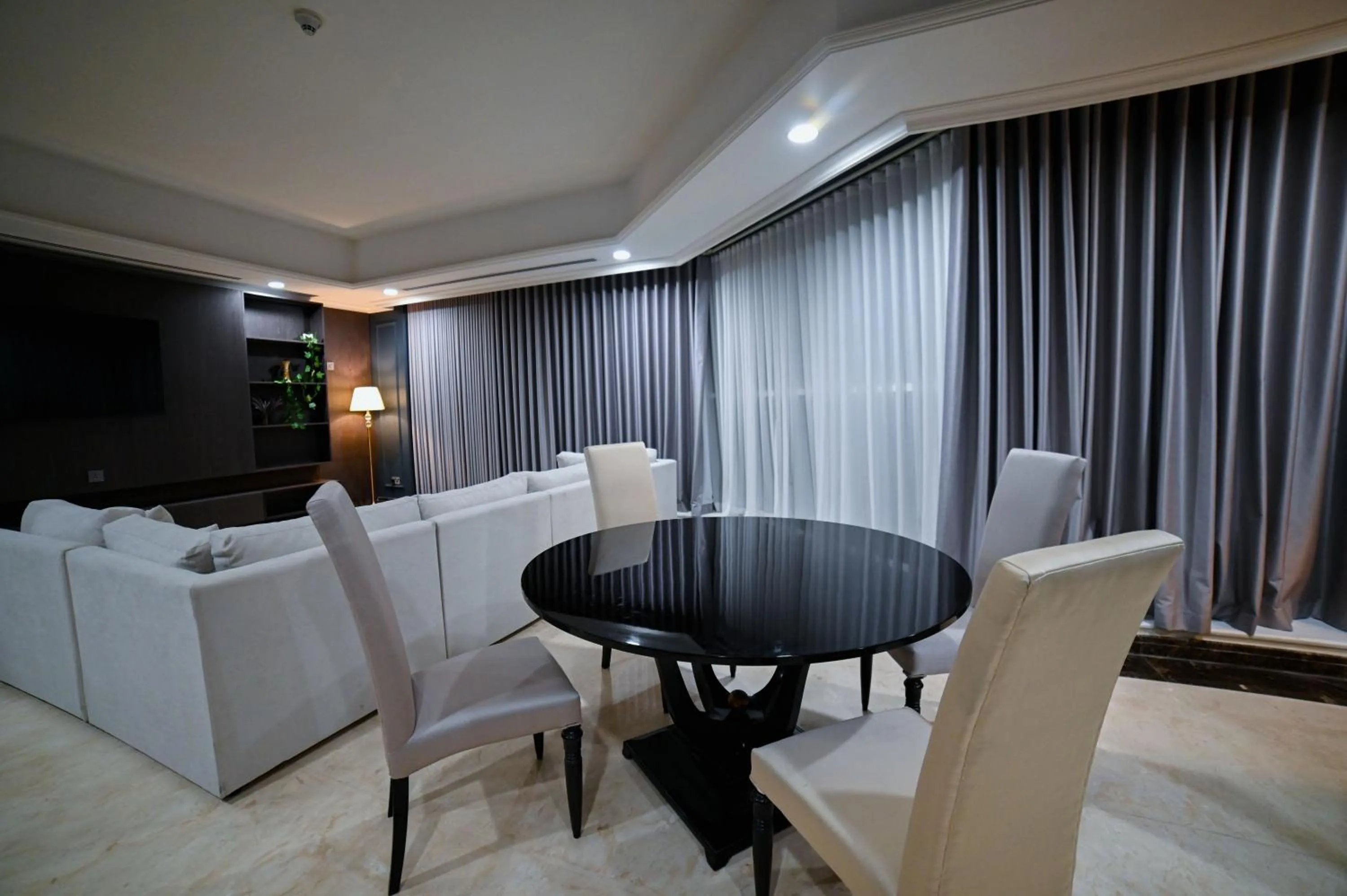 Presidential Suite in Seven Seas Hotel