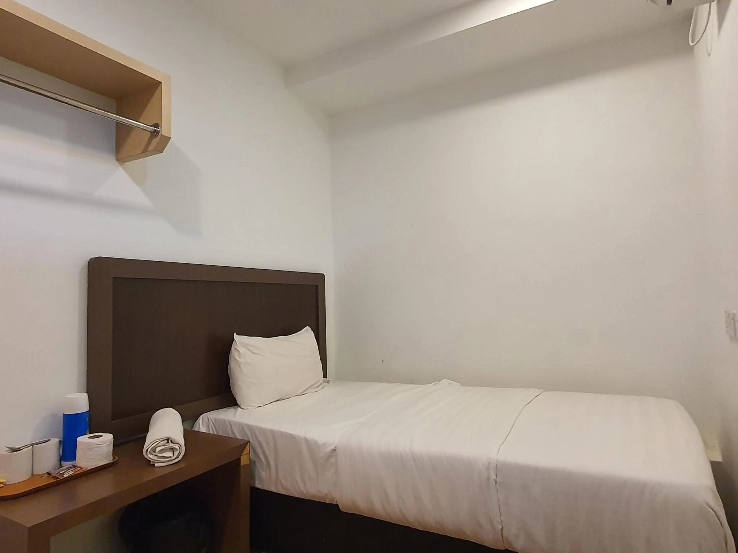 Deluxe Single Room - single occupancy in Hotel O Signature Inn Miri