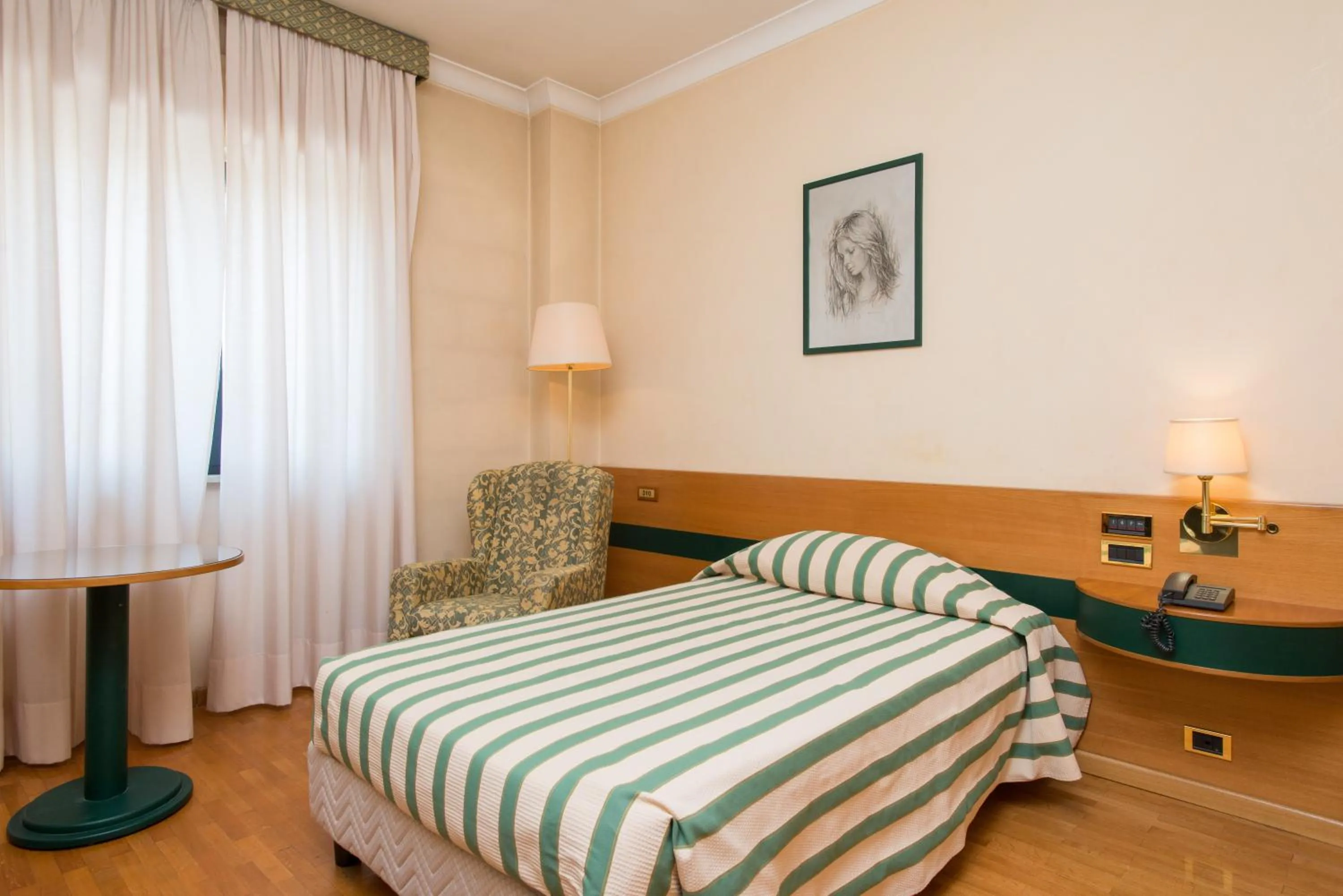 Standard Single Room in Hotel San Francesco