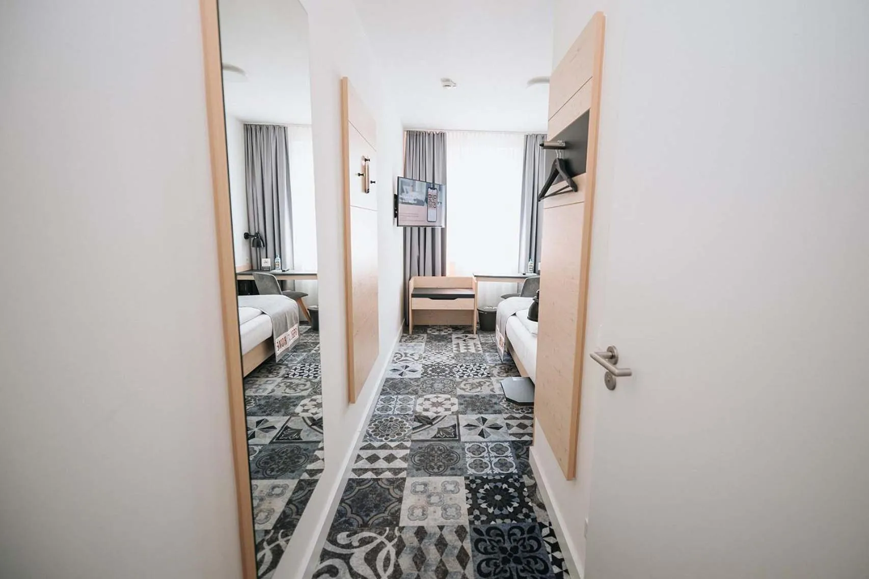 Economy Single Room in Coffee Fellows Hotel München-Freiham