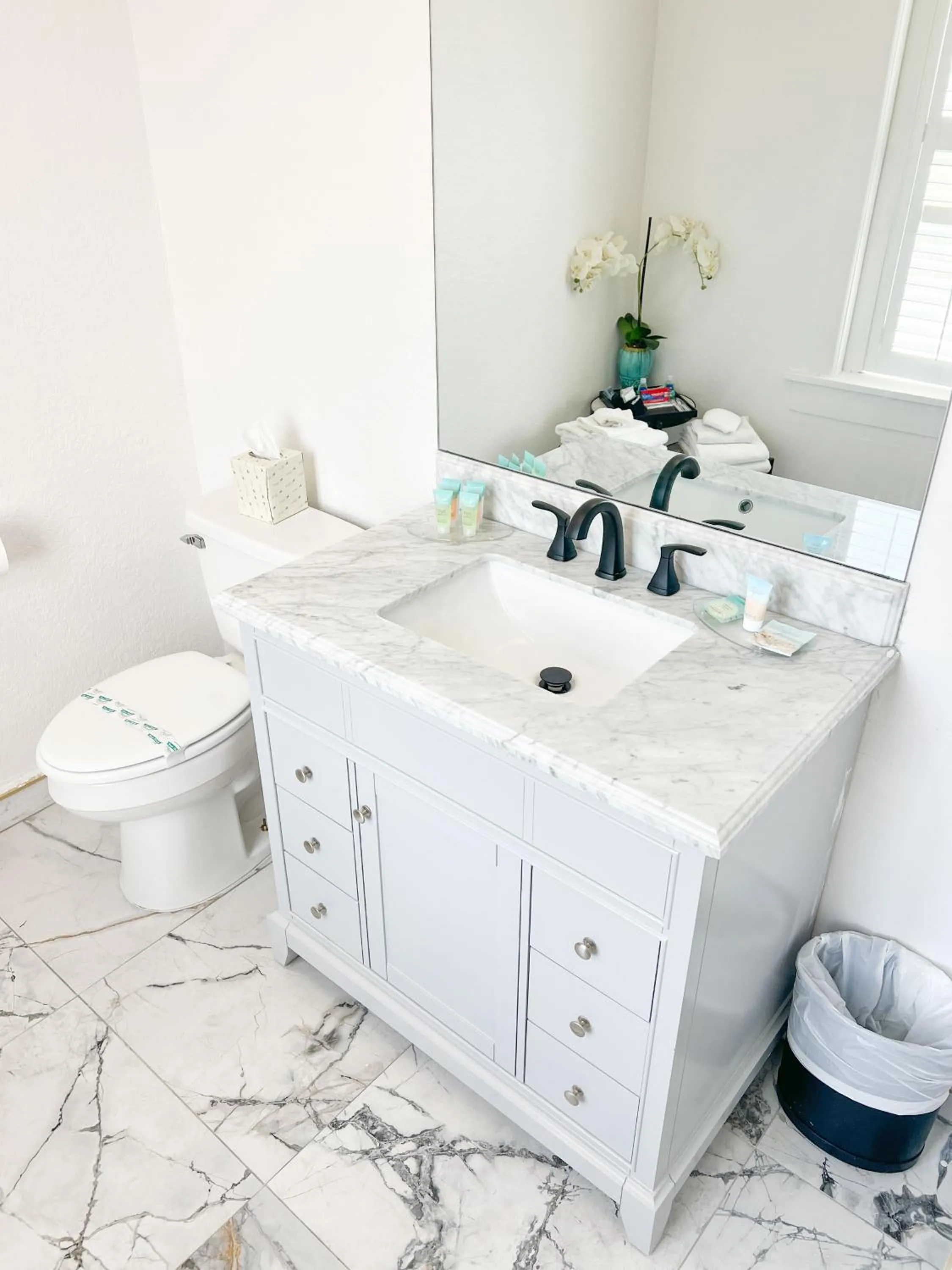 Queen Studio in Artisan Downtown