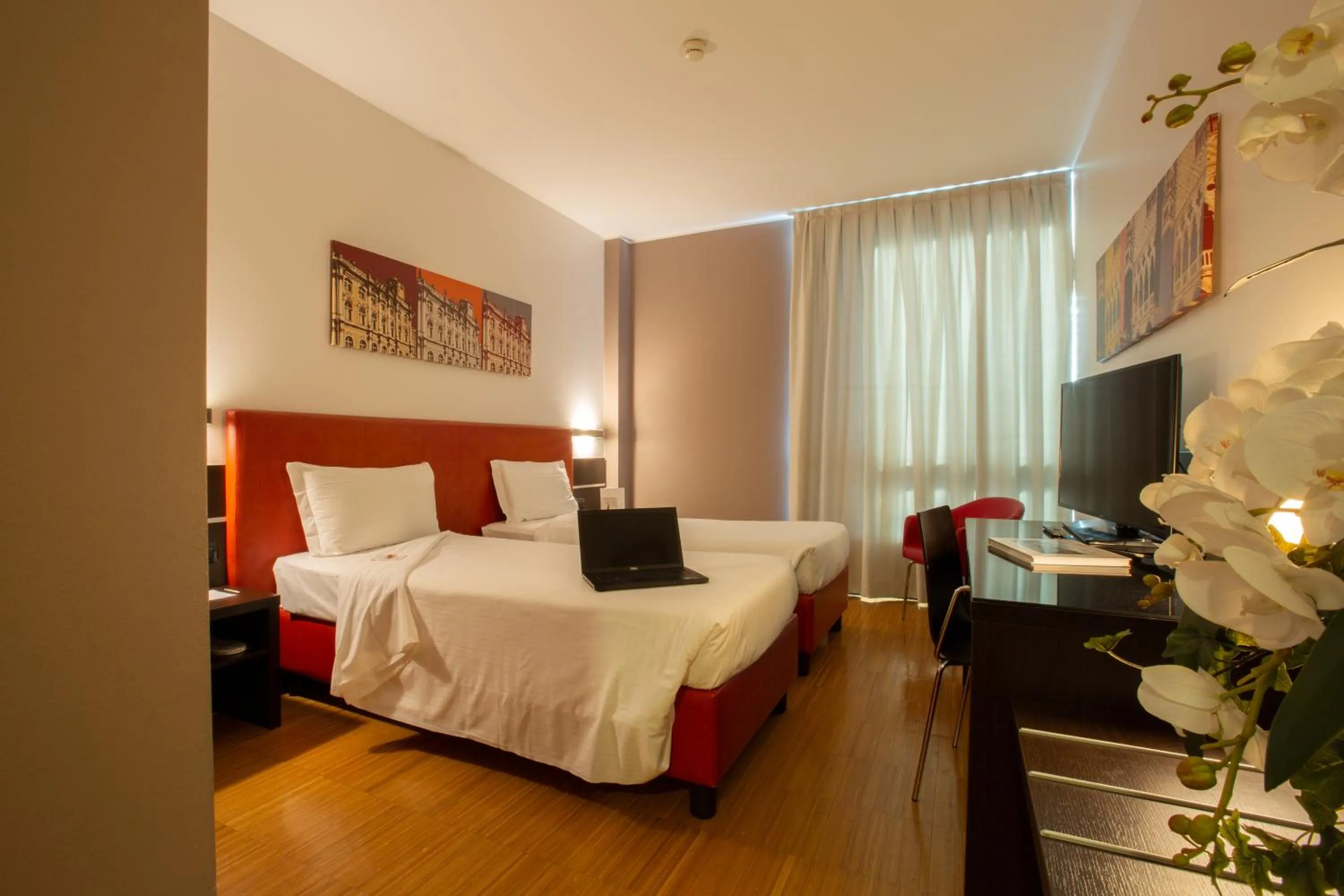 Classic Double or Twin Room - single occupancy in Euro Hotel Residence