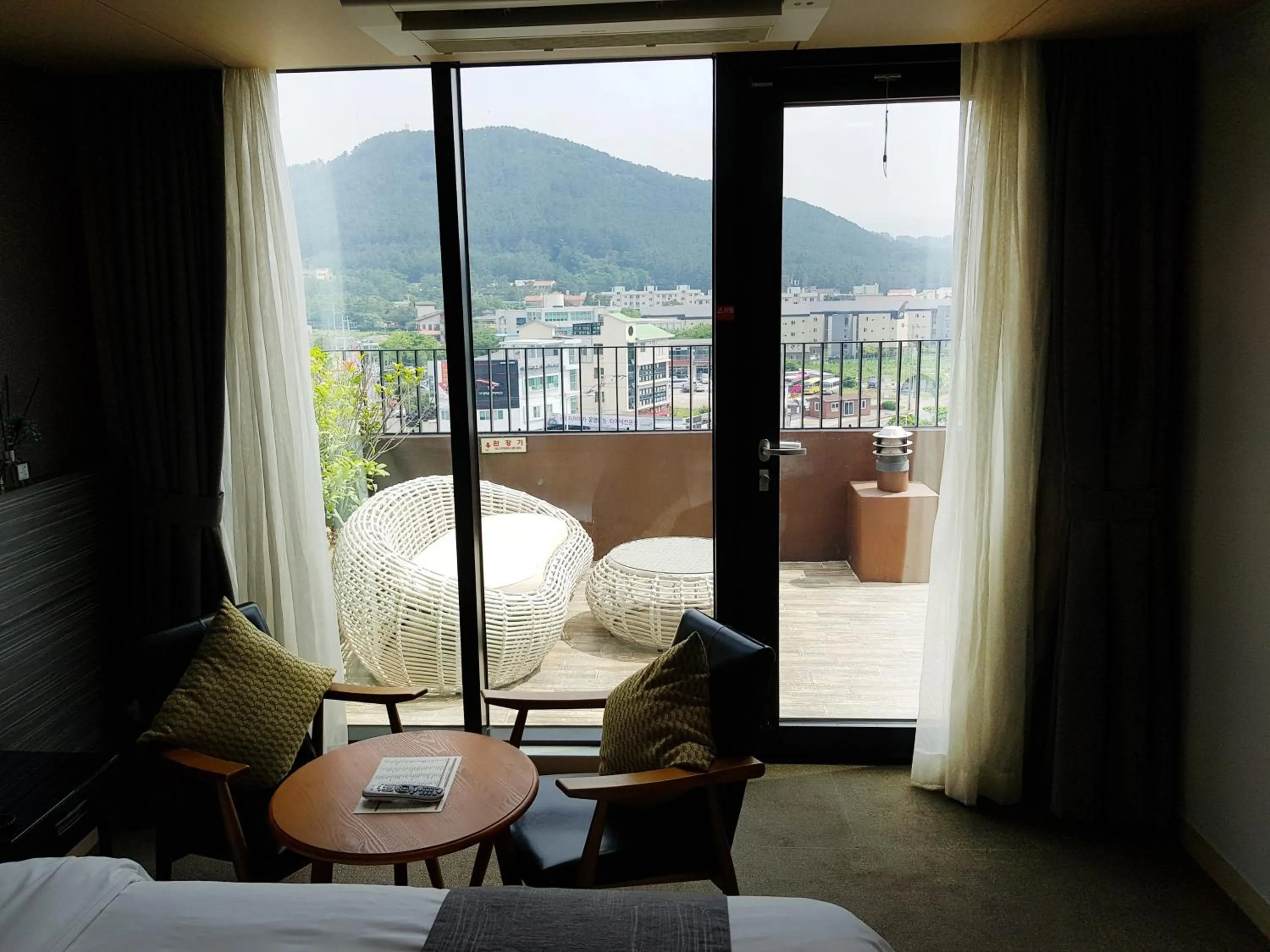Deluxe Double Room with Balcony in I-Jin Hotel
