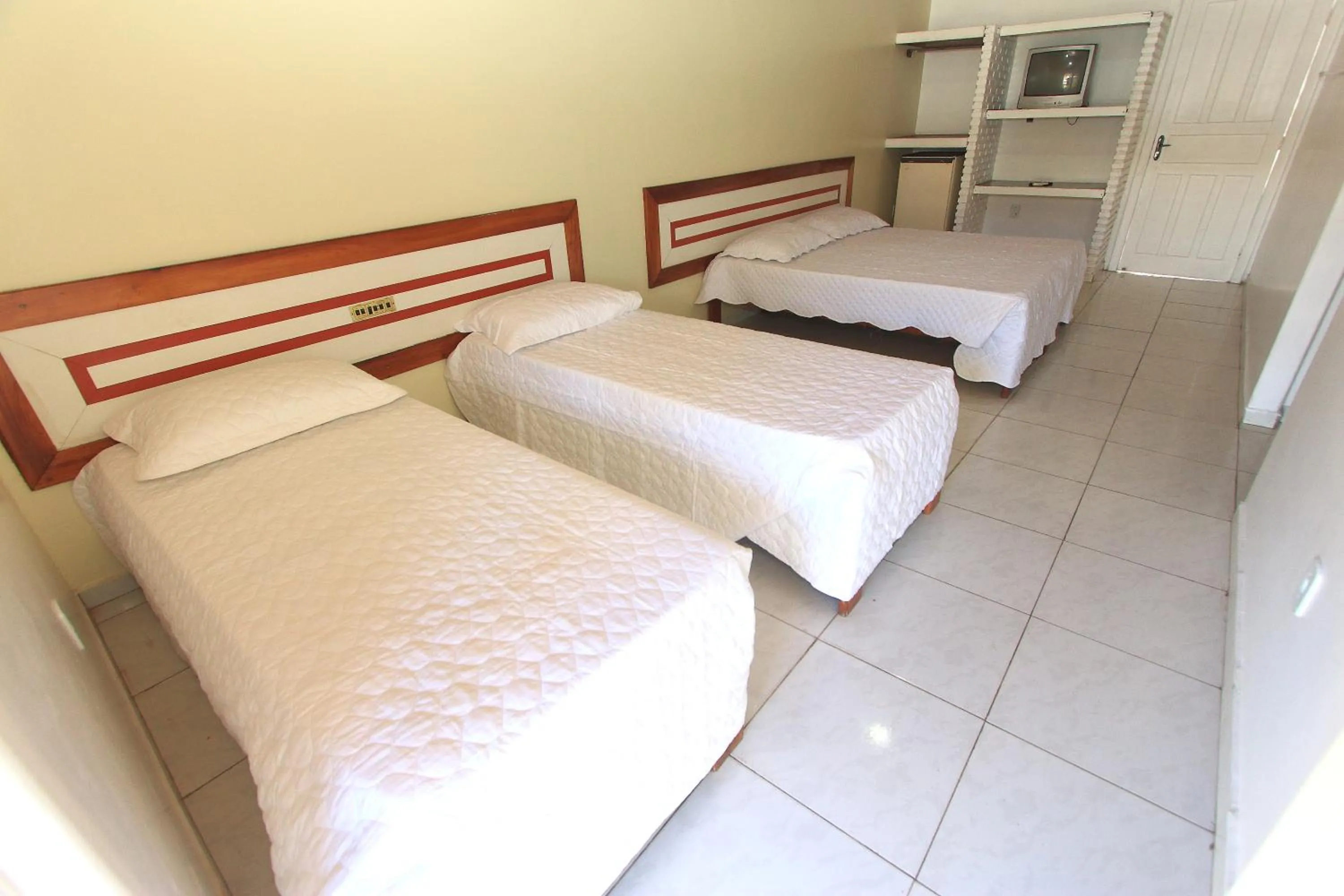 Standard Quadruple Room in Navegantes Hotel