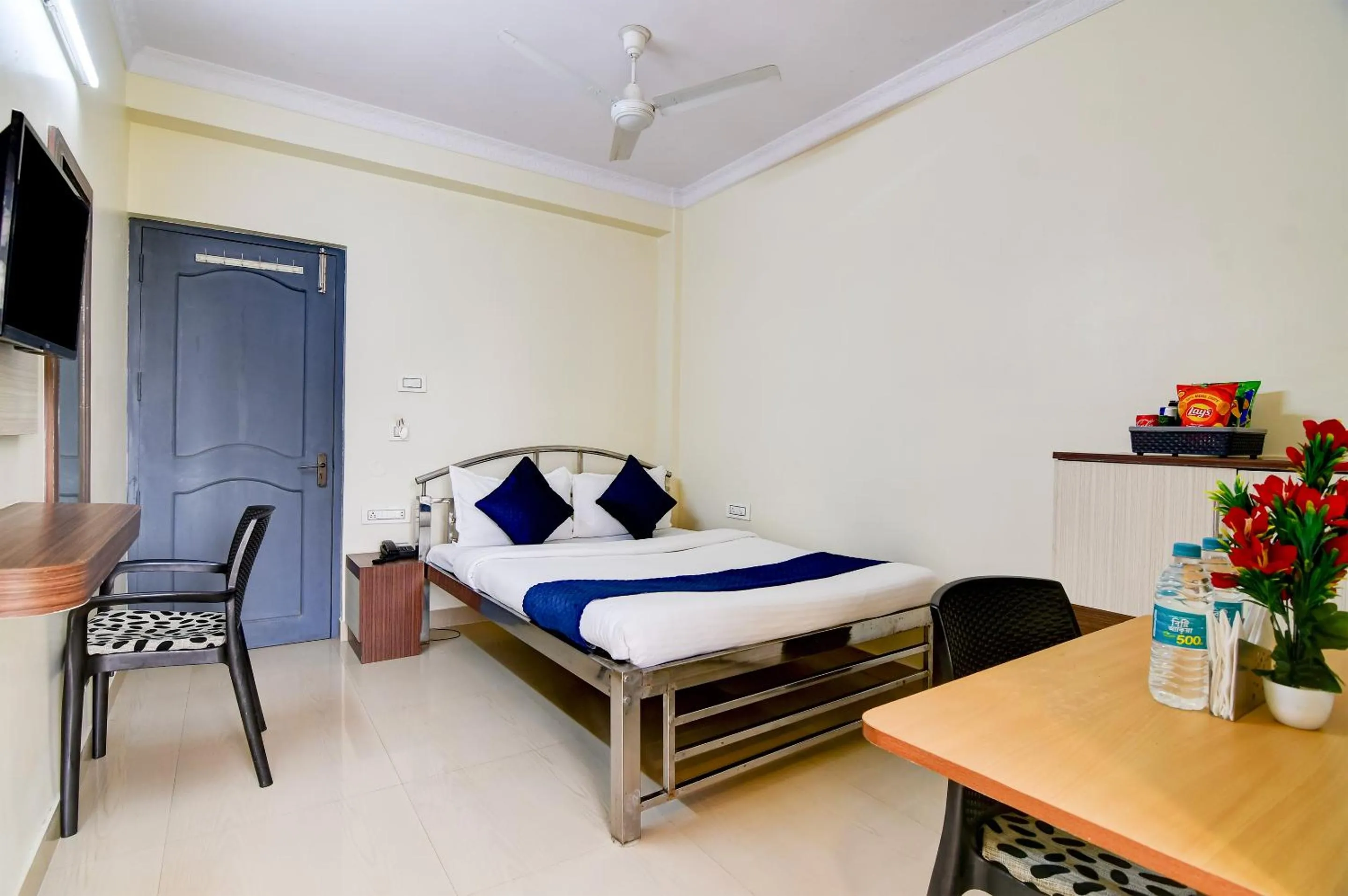 Double Room in Hotel Nilachal