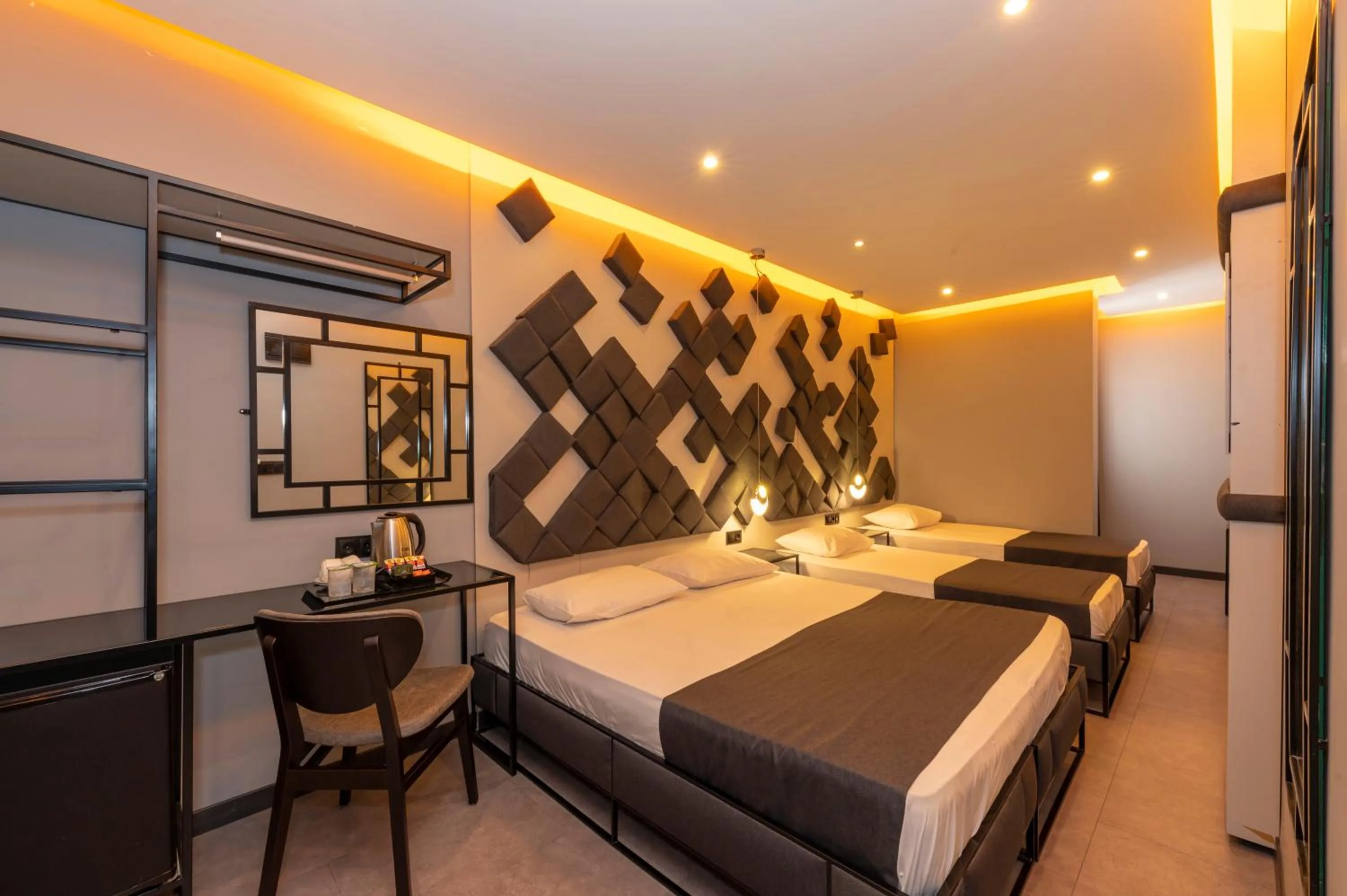 Quadruple Room in White Palace Hotel